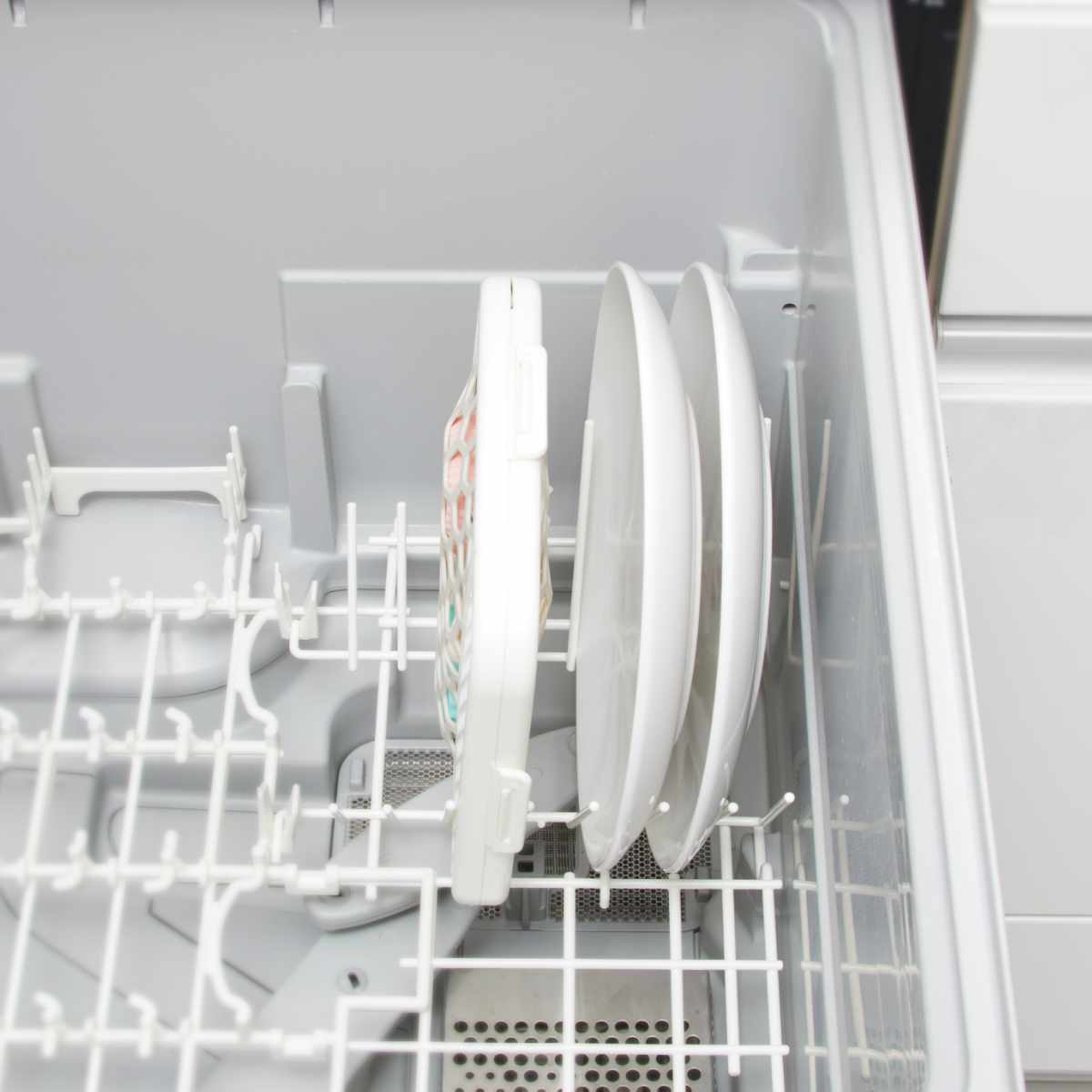 marna マーナ 食洗機用小物ネット K823W ( 食洗機 小物 カゴ ケース ネット お弁当用品 おかずカップ シリコン シリコーン パッキン ピック 仕切り付き キッチン 小物入れ 小物かご 小物ネット バスケット )