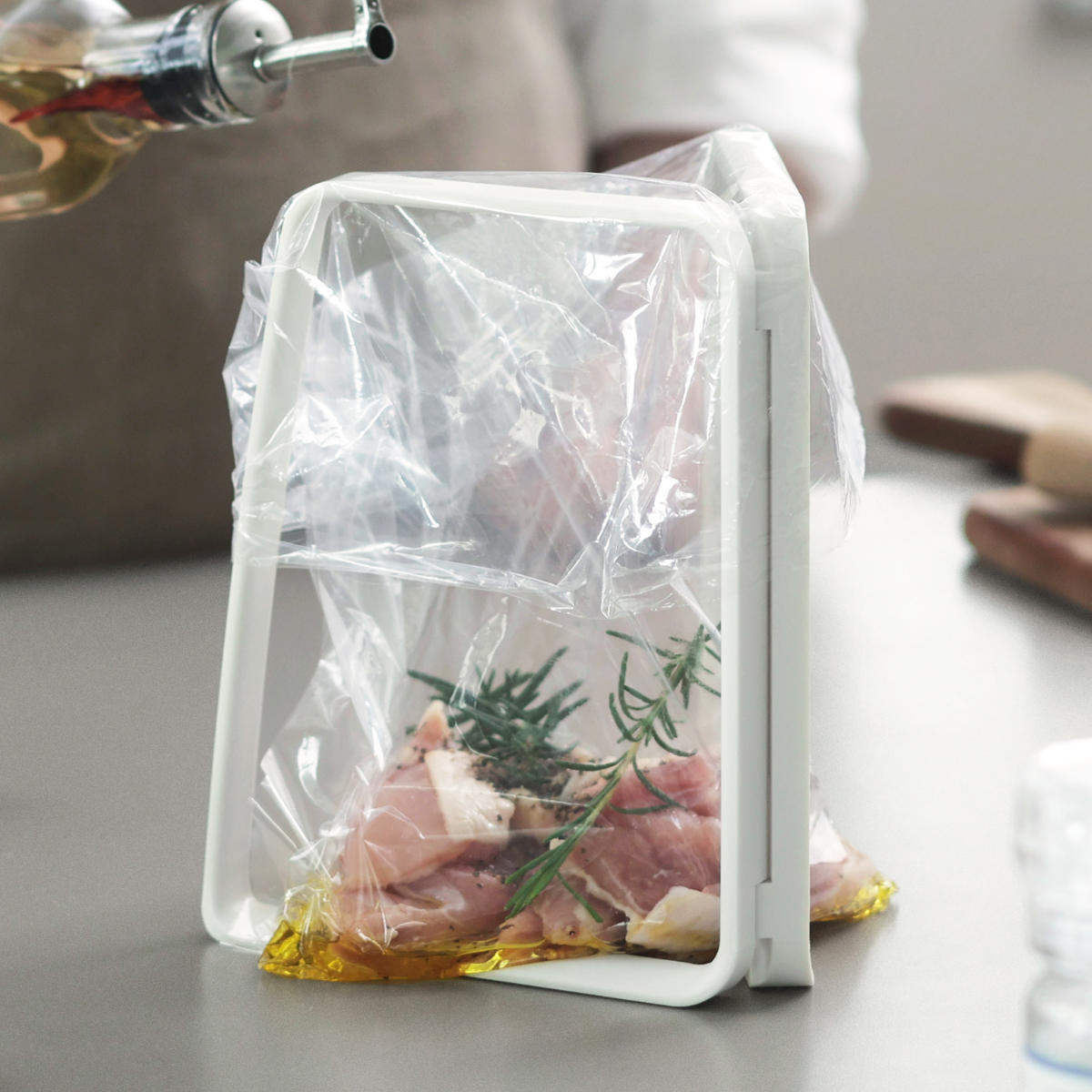 marna マーナ ポリ袋ホルダー K821 ( 折りたたみ キッチン ゴミ箱 生ゴミスタンド ポリ袋 スタンド ゴミ袋ホルダー スリム コンパクト 卓上 生ゴミ入れ おしゃれ ダスト 生ごみ レジ袋ホルダー キッチングッズ ふきん掛け 便利 )