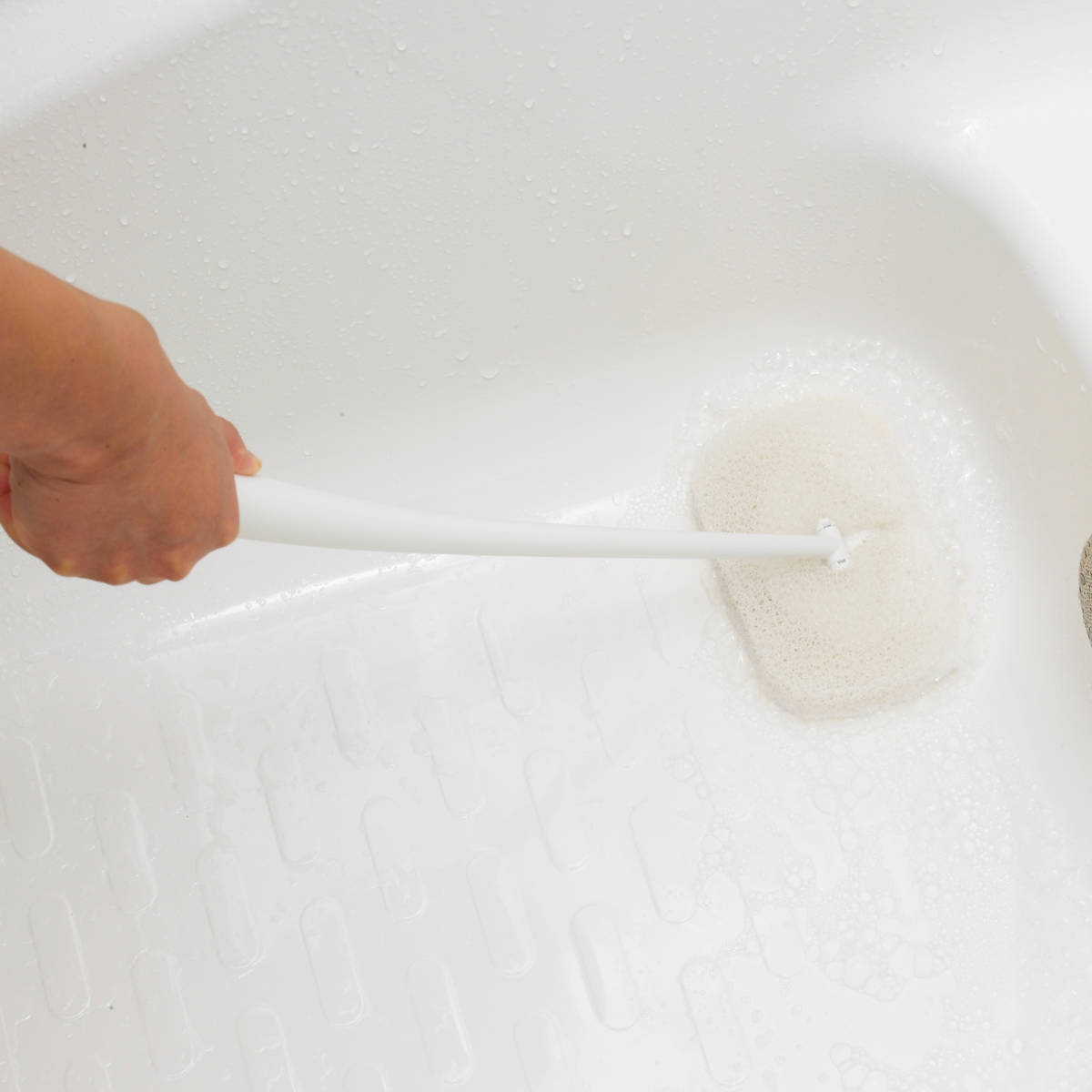 marna マーナ 柄付きバススポンジ W675 ( マーナのきほん バススポンジ 風呂清掃 バス清掃 掃除 清掃 床 スポンジ 風呂 浴槽 壁 バス用品 掃除用具 タイル お風呂 ホワイト 白 日本製 ) 【ホワイト】 ホワイト