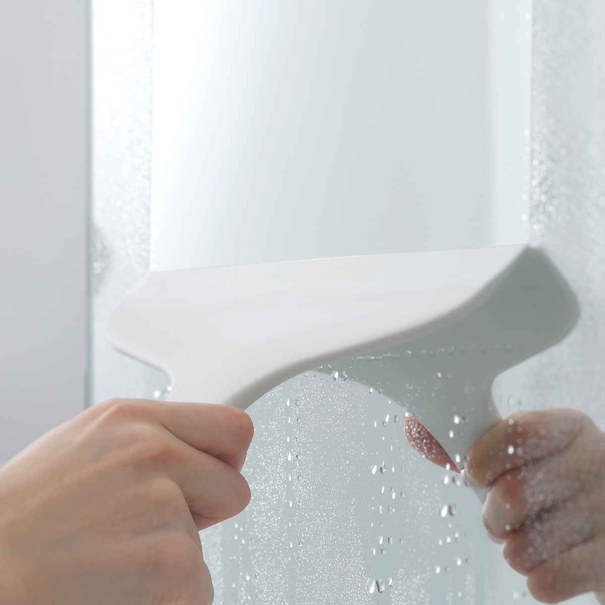marna マーナ 小回りスキージー W677 ( マーナのきほん ワイパー 水切り 結露 曇り 風呂 お風呂 窓掃除 掃除 清掃 シンプル 鏡 タイル 壁 風呂掃除 浴室 湿気 水分 水はけ 窓ワイパー スクイージー ホワイト 白 グレー ) 【グレー】 グレー
