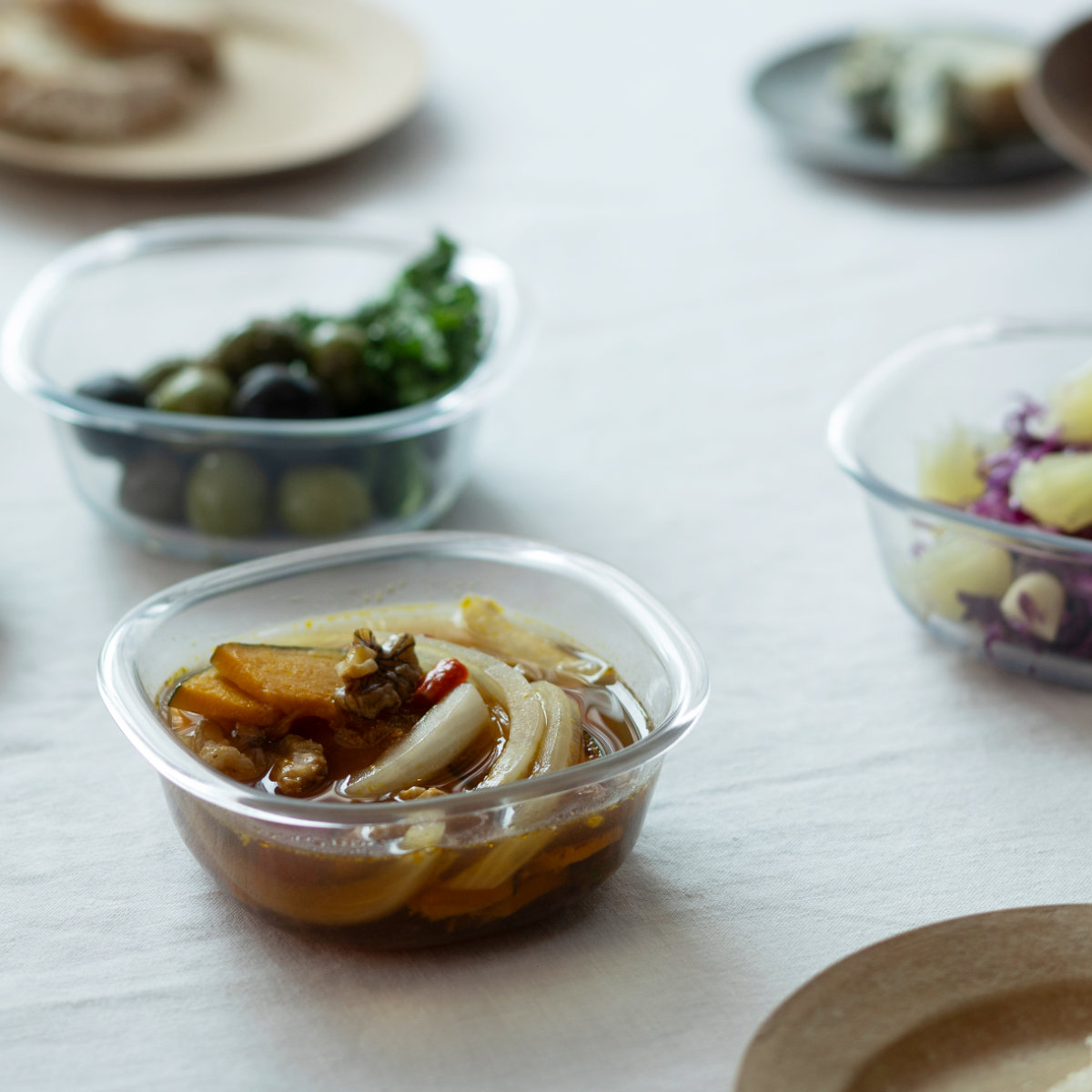 marna マーナ うつわにもなる保存容器 250mL 2個入り K831 ( 密閉 食洗機対応 電子レンジ対応 冷凍 キッチン 積み重ね スタッキング 収納 シンク下 ワンタッチ 保存 容器 軽量 ) 【ダークグレー】 ダークグレー