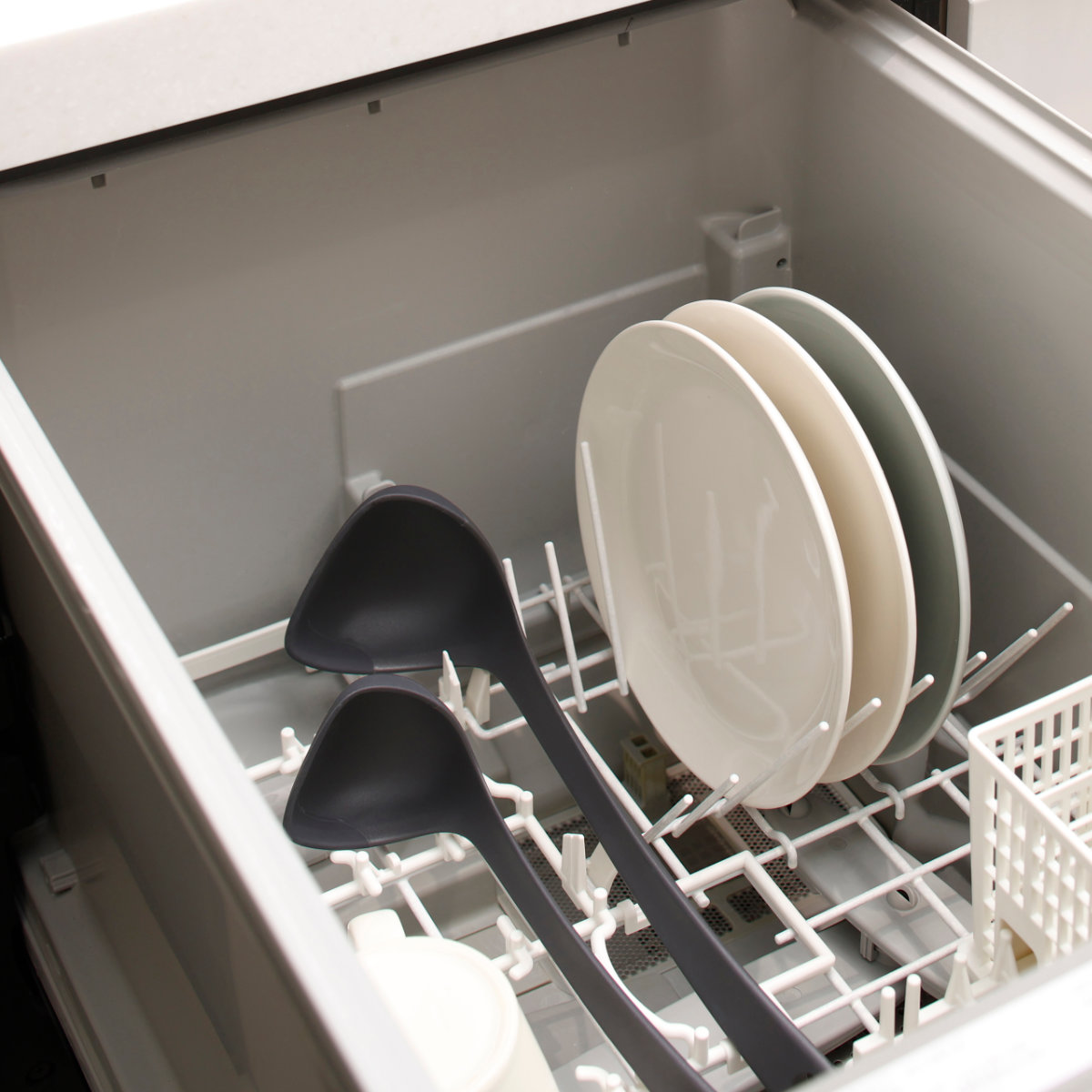 marna マーナ マーナのきほん キッチンツール 3点セット K800 K803 K804 ( お玉 スプーンヘラ ターナー 食洗機対応 シリコン 注ぎやすい レードル 耐熱 おしゃれ かわいい シンプル 滑らない 持ちやすい ) 【グレー】 グレー