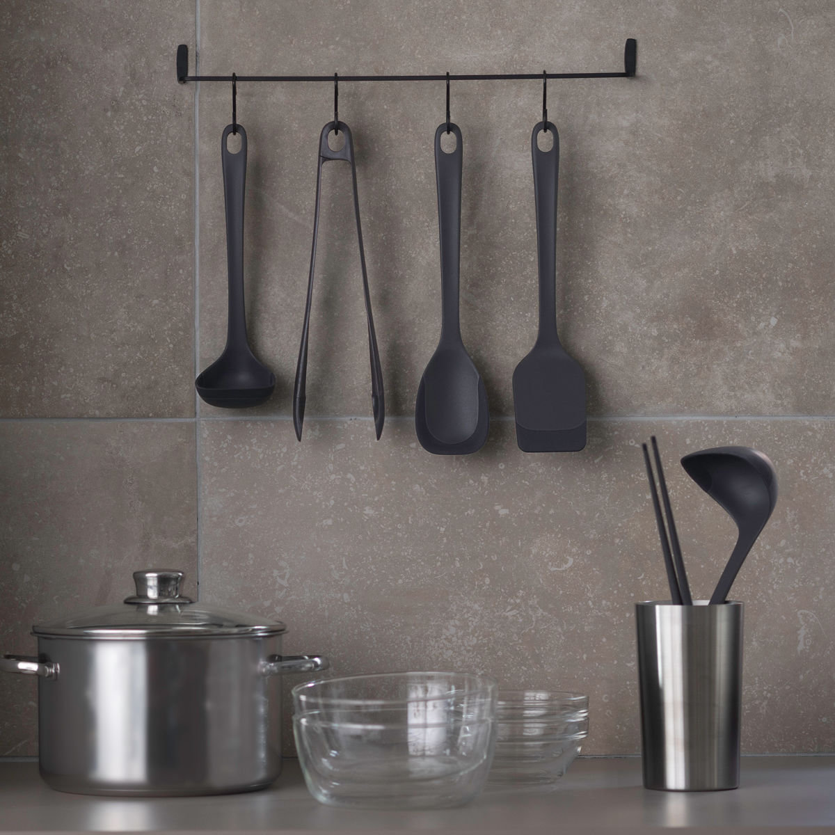 marna マーナ マーナのきほん キッチンツール 3点セット K800 K803 K804 ( お玉 スプーンヘラ ターナー 食洗機対応 シリコン 注ぎやすい レードル 耐熱 おしゃれ かわいい シンプル 滑らない 持ちやすい ) 【グレー】 グレー