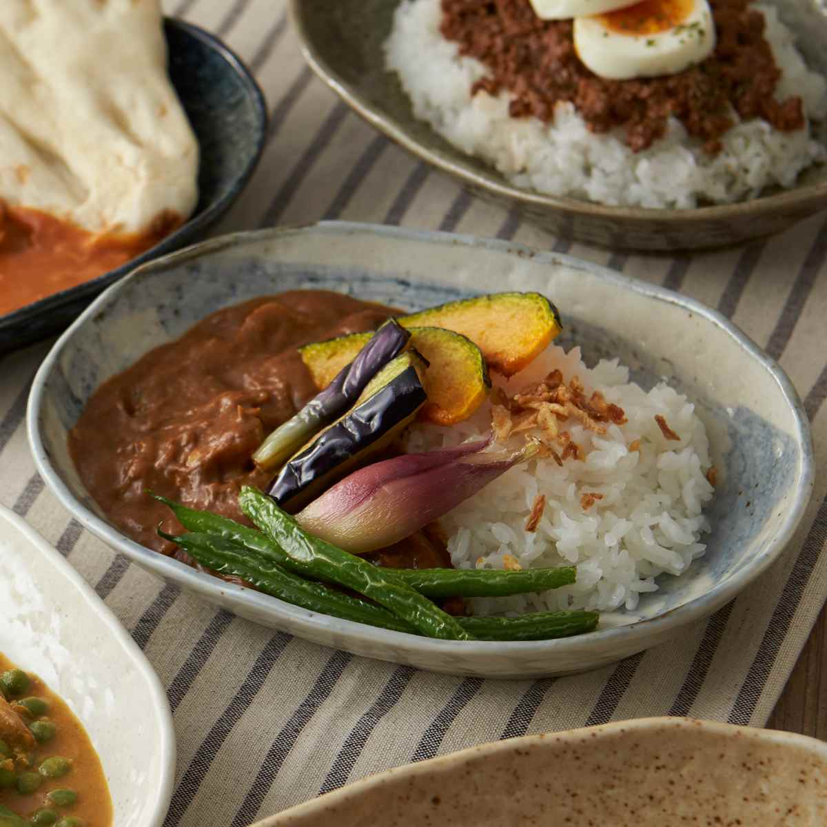 カレー皿 23cm 楕円 刷毛目 皿 食器 陶器 美濃焼 日本製 同色5枚セット ( 食洗機対応 電子レンジ対応 オーバル パスタ皿 中皿 お皿 オーバルプレート カレーボウル パスタボウル サラダ カレー パスタ おかず おしゃれ )