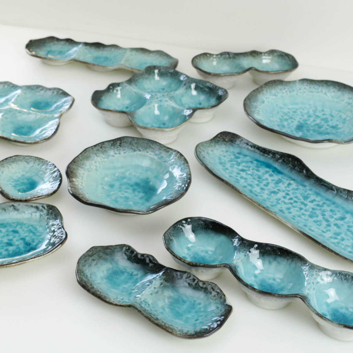 長角皿 23.5cm 長角プレート KANADE 陶器 ( 電子レンジ対応 長皿 焼物皿 皿 お皿 和食器 焼き魚 サンマ 前菜 オードブル 盛り合わせ 寿司 刺身 串皿 焼き鳥 モダン おしゃれ ) 【青】 青