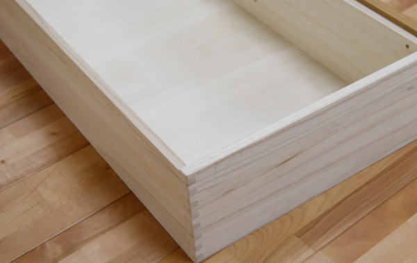 チェスト 4段 モダンデザイン ミックスカラー Feliz 日本製 幅120cm ( 開梱設置 たんす タンス 収納 桐 引き出し 完成品 箪笥 リビングチェスト シンプル リビング収納 木製 木目 ナチュラル ブラウン 幅120 120cm 120センチ )