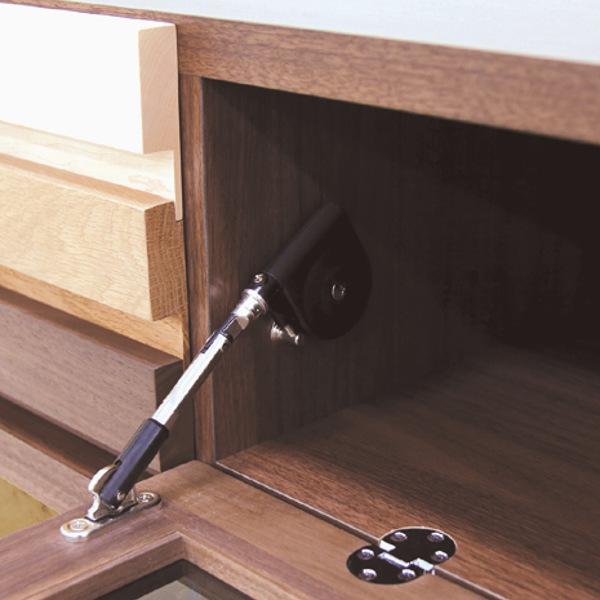 テレビ台 ローボード 天然木 オイル仕上げ IRIS 日本製 約幅180cm ( 開梱設置 テレビボード テレビ 収納 TV台 TVボード 背面化粧 完成品 TVラック AVボード 木製 モダン 国産 高級感 ブラウン おしゃれ )