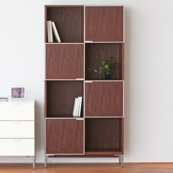 シェルフ 4段 リビング収納 モダンデザイン ピアット 幅85cm ( 開梱設置 本棚 棚 サイドボード 収納棚 リビングボード 扉付き 日本製 完成品 リビング 収納 ディスプレイ 飾り棚 脚付き モダン 高級感 ブラウン 茶色 白 おしゃれ ) 【ダークブラウン】 ダークブラウン