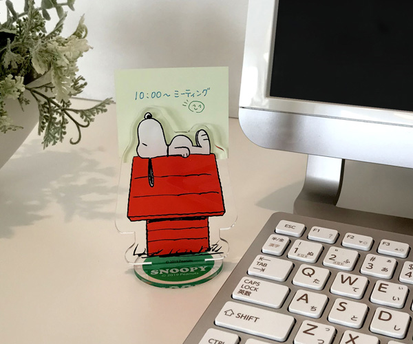 Lohaco カードスタンド アクリルクリップ スヌーピー グッズ メモスタンド メモクリップ ハウス カード立て カタログケース リビングート ロハコ店