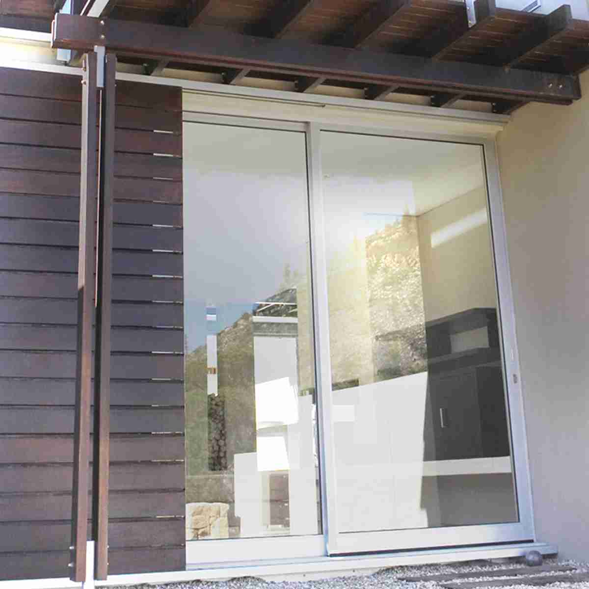 目隠しシート 遮熱 目隠し メッシュシート 90×180cm ( シート 窓 UVカット 遮光 フィルム 目隠しフィルム 水で貼れる 貼ってはがせる ガラス 貼る 窓シート 防犯 簡単設置 ガラスに貼るフィルム 省エネ 節電 エコ )