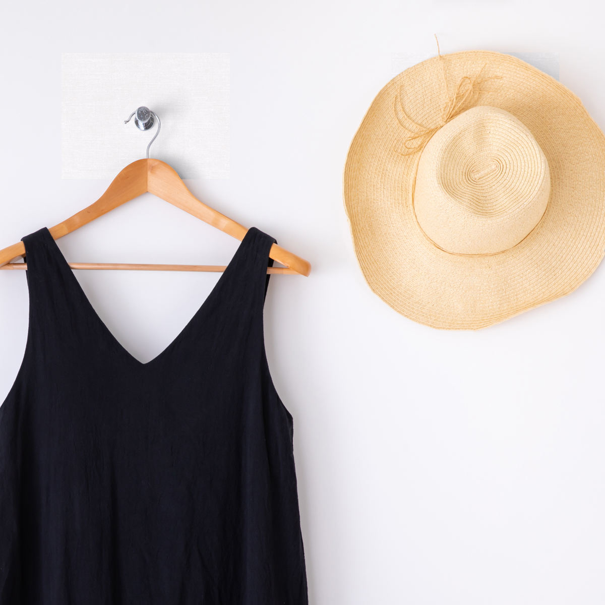 マグネットシート マグネットがくっつくシート 10cm×45cm 鉄粉シート 壁掛け ( 壁 取り付け シール マグネット リメイクシート DIY 壁掛け収納 はがせる 壁紙 目立たない リビング 洗面所 玄関 簡単 便利 収納 吸着タイプ 鉄粉 )