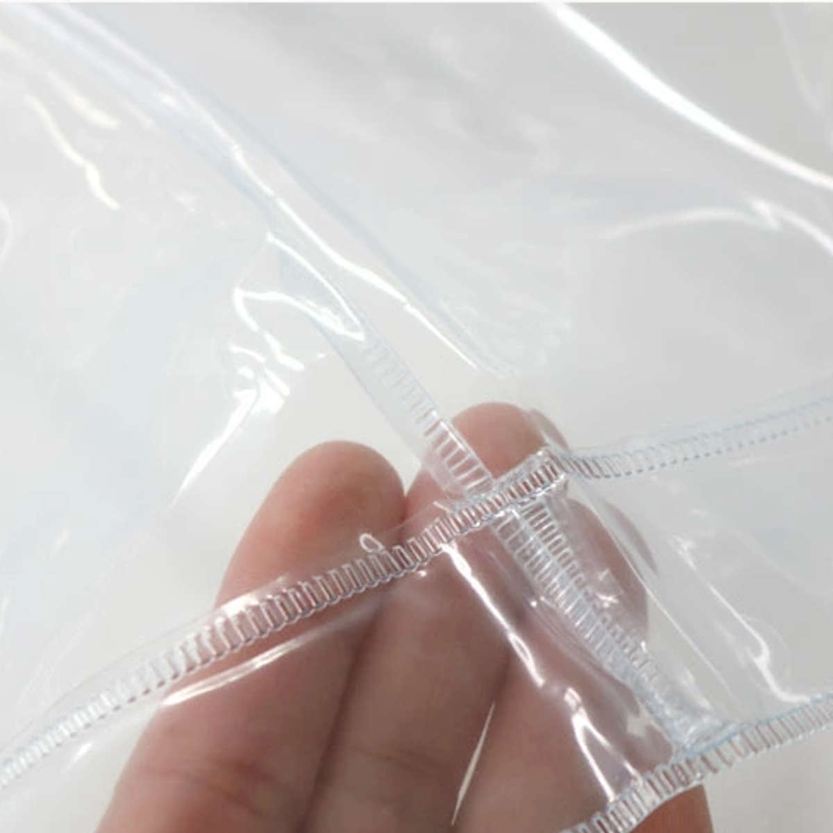 間仕切シート 遮熱 透明 間仕切りシート 180×360cm ( 間仕切り 4畳 遮熱カーテン UVカット 99% 防水 カーテン 内外兼用 夏 冬 雨よけ 雪よけ 業務用 家庭用 窓 すきま風 日焼け防止 UV対策 紫外線カット 節電 冷房 暖房 )