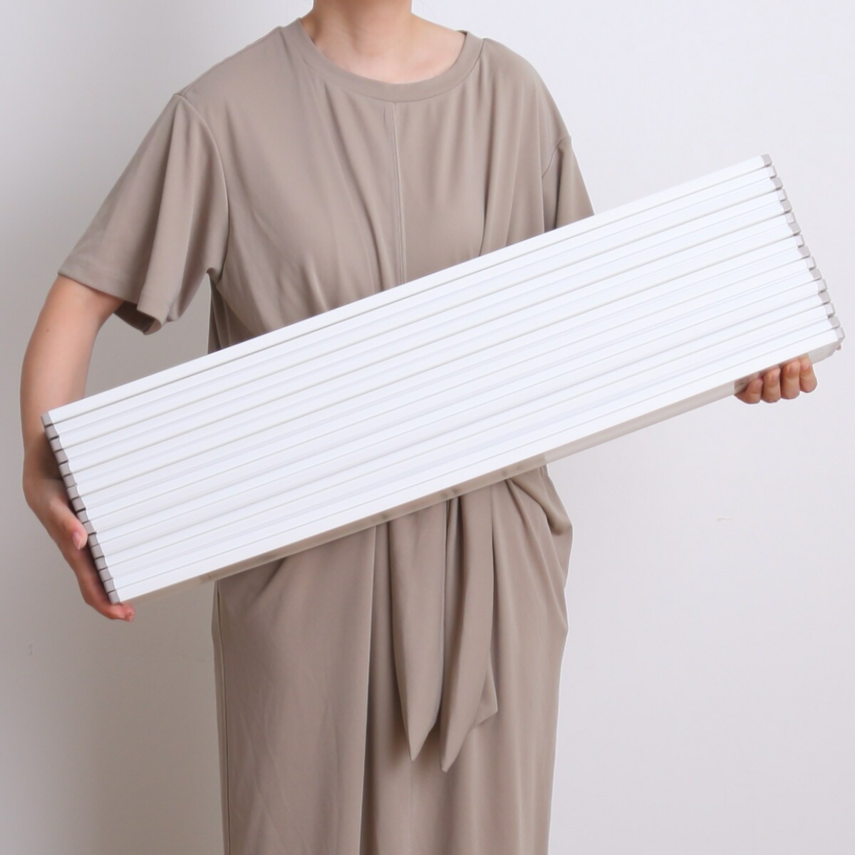 風呂ふた 折りたたみ 80×150cm 用 W15 Ag抗菌 実寸80×151.8cm ( 風呂蓋 風呂フタ 風呂 ふた 保温 お風呂 抗菌 防カビ 防汚 折りたたみ式 80×150 バスグッズ お風呂のふた 蓋 畳める 軽量 ) 【シルバー】 シルバー