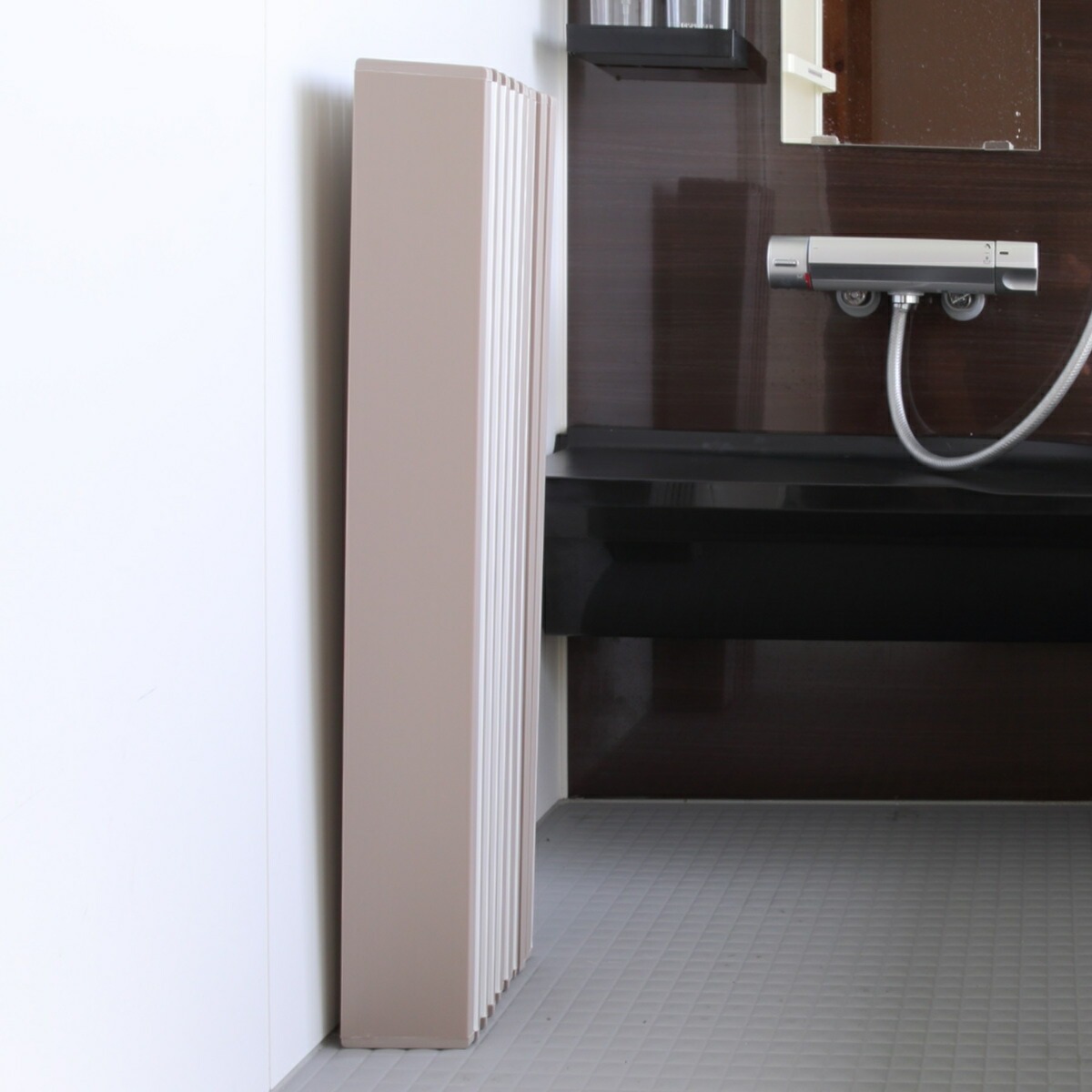 風呂ふた 折りたたみ 80×150cm 用 W15 Ag抗菌 実寸80×151.8cm ( 風呂蓋 風呂フタ 風呂 ふた 保温 お風呂 抗菌 防カビ 防汚 折りたたみ式 80×150 バスグッズ お風呂のふた 蓋 畳める 軽量 ) 【シルバー】 シルバー