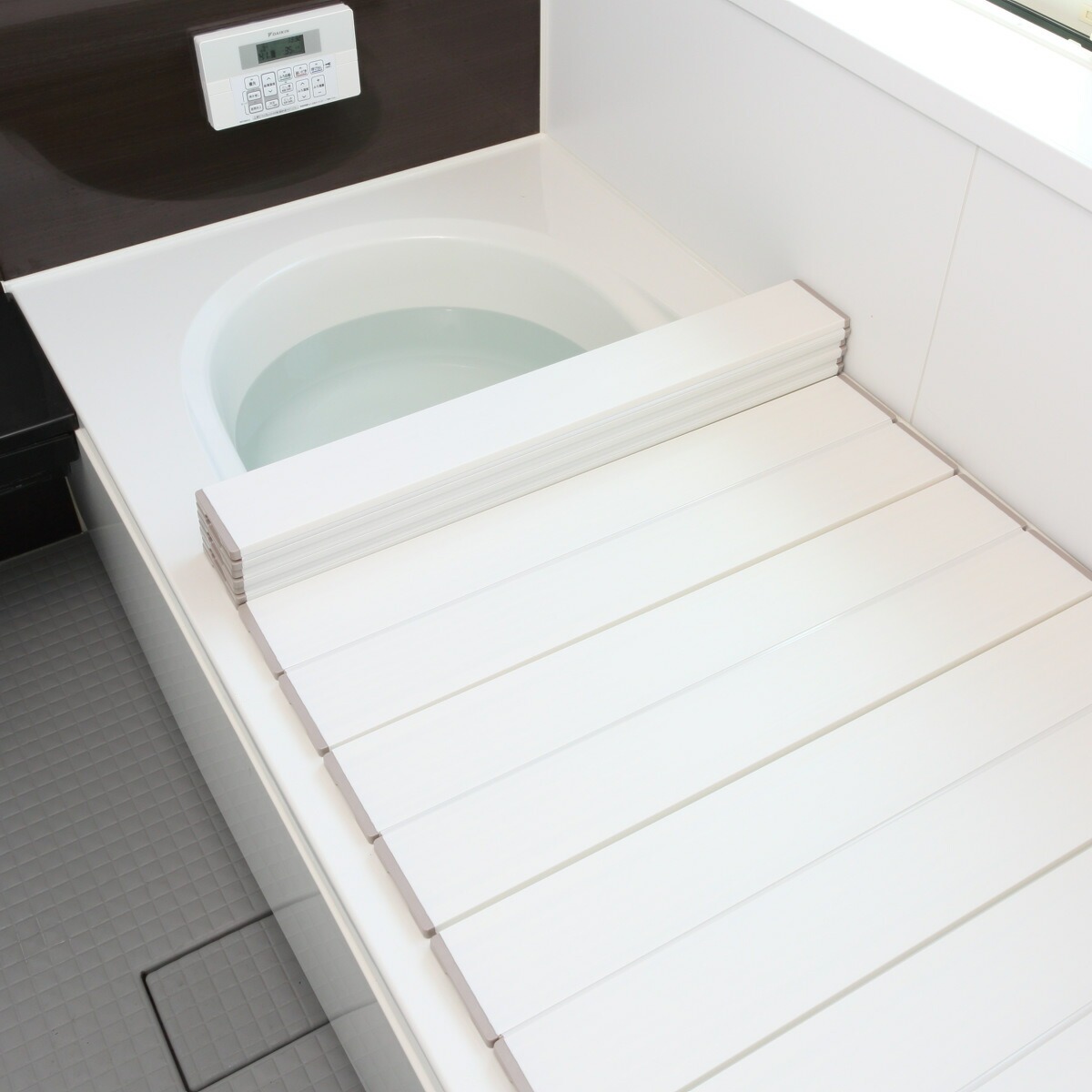 風呂ふた 折りたたみ 80×150cm 用 W15 Ag抗菌 実寸80×151.8cm ( 風呂蓋 風呂フタ 風呂 ふた 保温 お風呂 抗菌 防カビ 防汚 折りたたみ式 80×150 バスグッズ お風呂のふた 蓋 畳める 軽量 ) 【シルバー】 シルバー