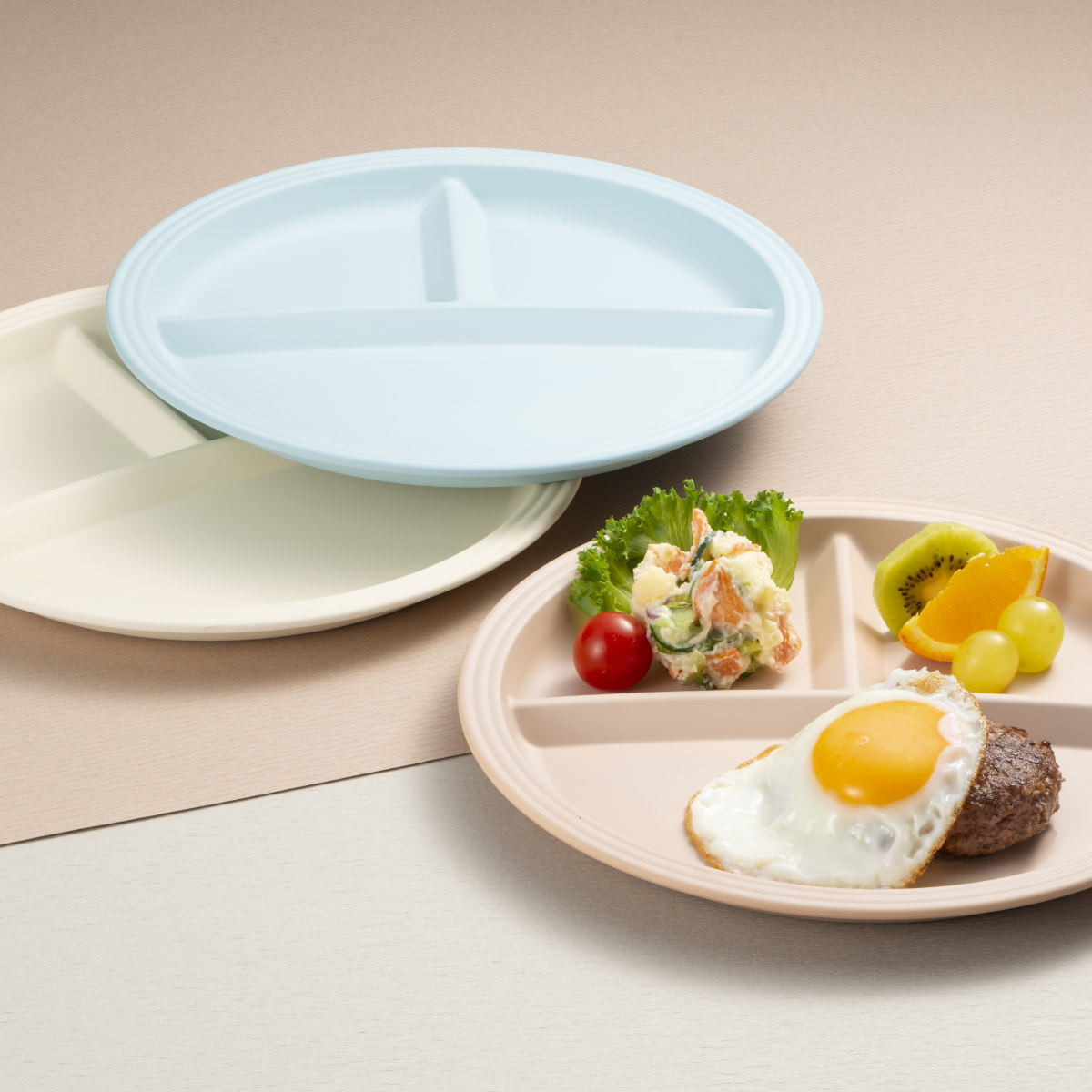 ランチプレート bitie サーフランチプレート 抗菌加工 ( 食洗機対応 電子レンジ対応 樹脂製 日本製 仕切り付き プレート ワンプレート 皿 お皿 食器 おしゃれ シンプル かわいい ) 【アイボリー】 アイボリー