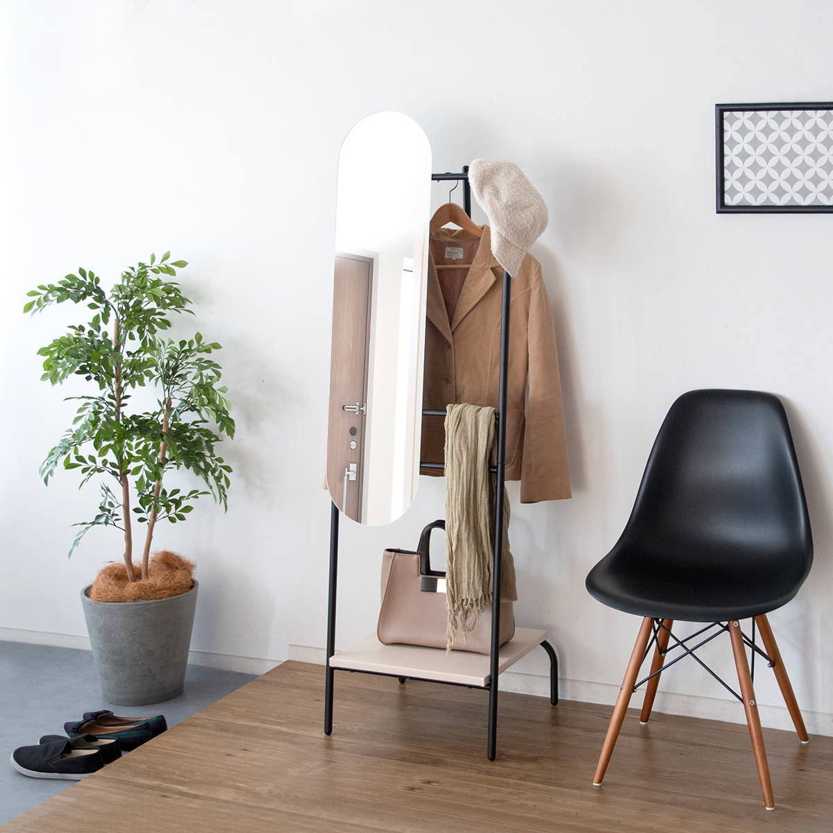 まいまい新品　スタンドミラー コートハンガー付 鏡 姿見 木製 全身鏡 まいまい新品 スタンドミラー コートハンガー付 鏡 姿見 木製