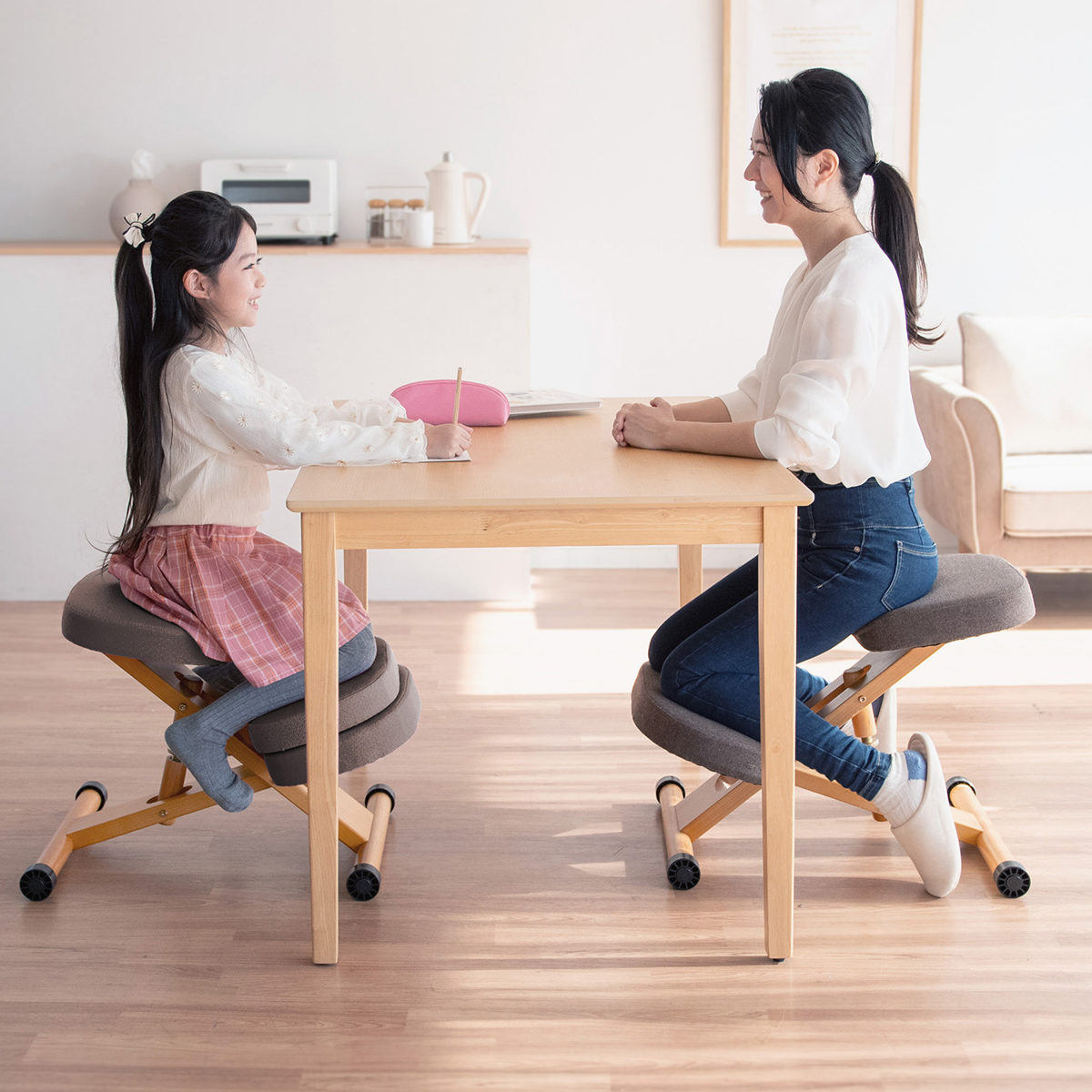 学習チェア 椅子 ナチュラルフレーム 補助クッションなしタイプ プロポーションチェアキッズ ( 学習椅子 子ども キッズ 姿勢 高さ調節 天然木 勉強椅子 集中力 リビング学習 キャスター付き 無段階調節 学習机 イス いす ) 【ライトブルー】 ライトブルー