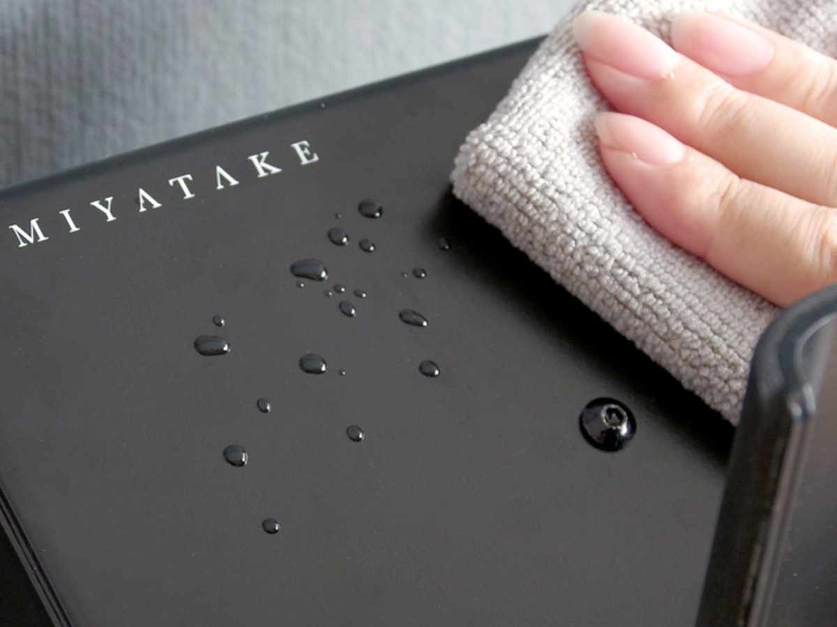 ヘルメットスタンド 幅20cm 棚付 ディスプレイラック GALEA ( ディスプレイ ラック バイク ヘルメット 棚 収納 卓上 スタンド ブラック ホワイト ) 【ブラック】 ブラック