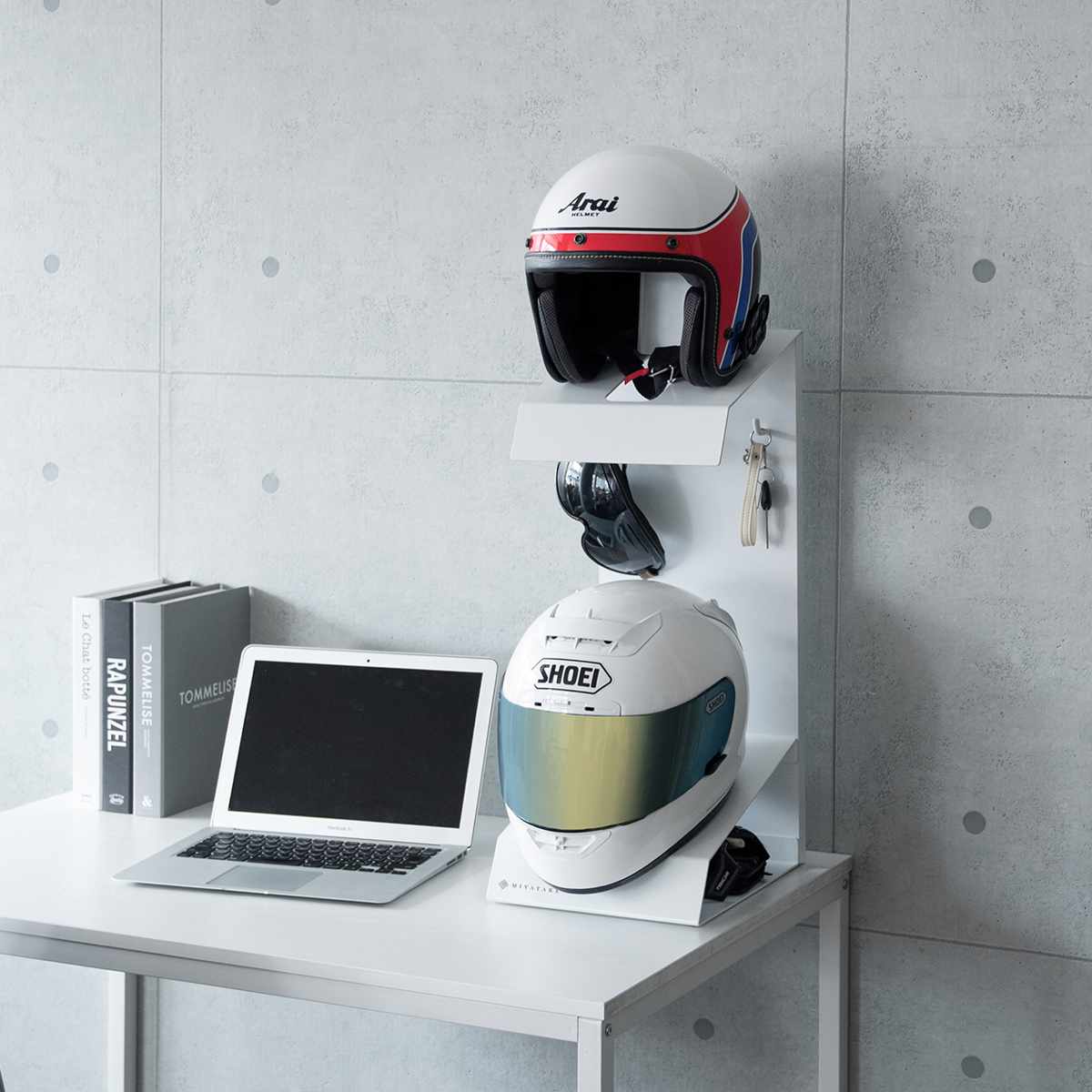 ヘルメットスタンド 幅24cm 2段 ディスプレイラック GALEA ( ディスプレイ ラック バイク ヘルメット 棚 収納 卓上 スタンド ブラック ホワイト ) 【ブラック×ブラウン】 ブラック×ブラウン