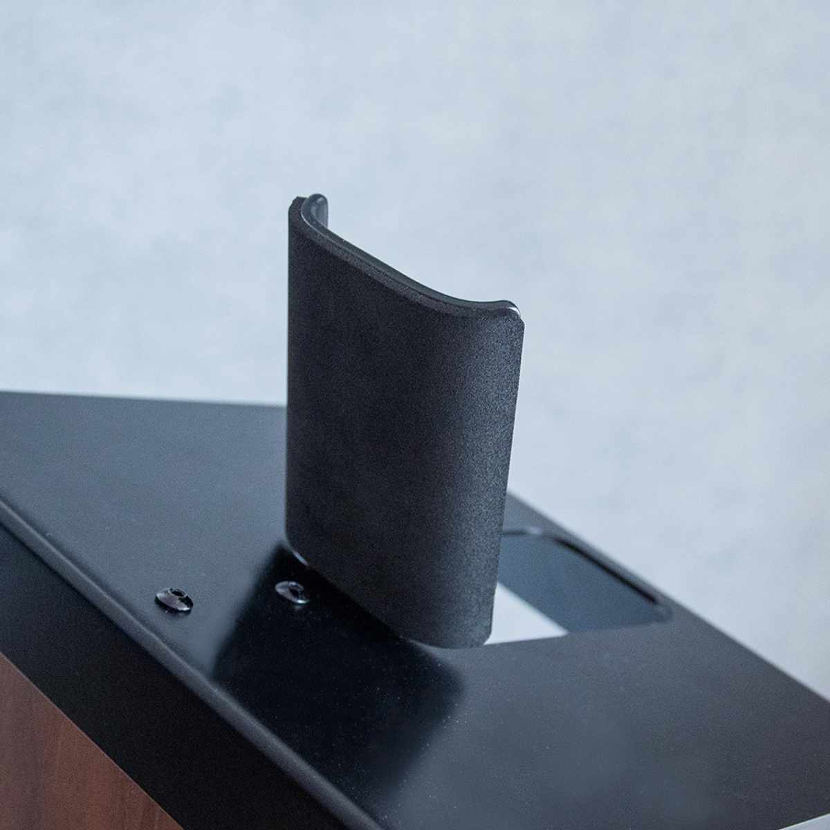 ヘルメットスタンド 幅24cm 2段 ディスプレイラック GALEA ( ディスプレイ ラック バイク ヘルメット 棚 収納 卓上 スタンド ブラック ホワイト ) 【ブラック×ブラウン】 ブラック×ブラウン