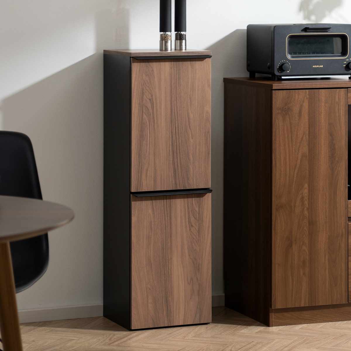 ゴミ箱 70L 2段 分別 ダストボックス NotT 木製 ( ごみ箱 70リットル 3分別 上段 20L×2 下段 30L キッチン スリム おしゃれ ゴミ箱に見えない 資源ゴミ 可燃ゴミ インテリア 家具調 木目 キャスター付き ) 【ナチュラル】 ナチュラル