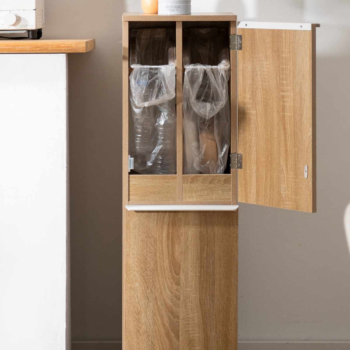 ゴミ箱 70L 2段 分別 ダストボックス NotT 木製 ( ごみ箱 70リットル 3分別 上段 20L×2 下段 30L キッチン スリム おしゃれ ゴミ箱に見えない 資源ゴミ 可燃ゴミ インテリア 家具調 木目 キャスター付き ) 【ナチュラル】 ナチュラル