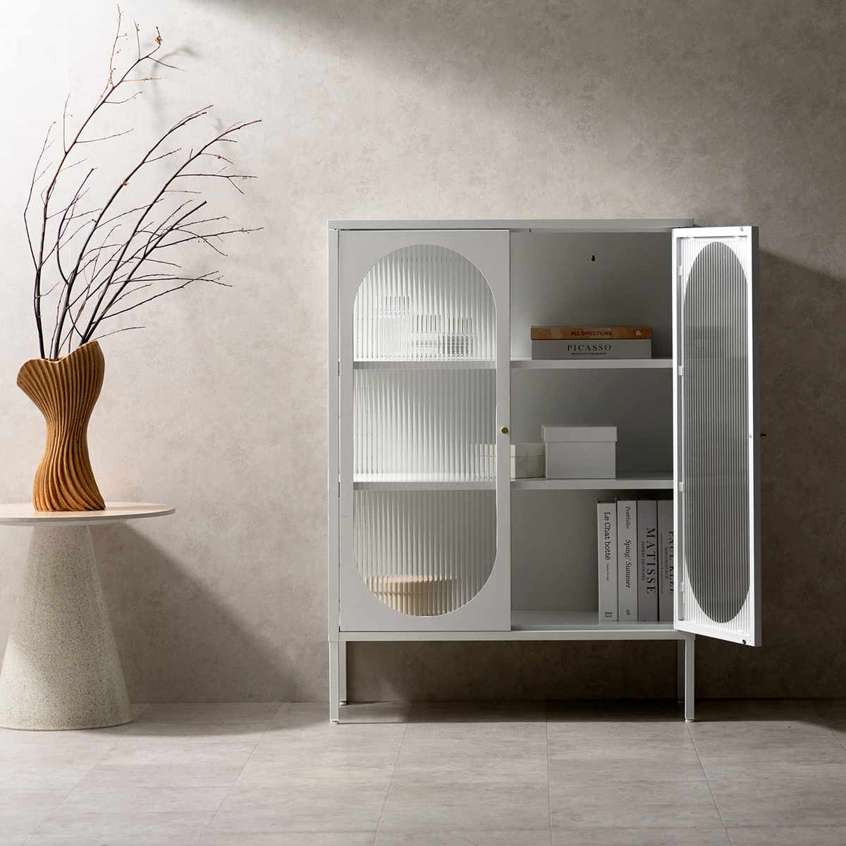 ガラスキャビネット 幅80cm Muun 可動棚 スチール 波板ガラス ( キャビネット 扉 ガラス扉 観音開き 両開き 本棚 ムーン スチールラック ラック 食器棚 飾り棚 キッチン リビング 小物収納 ガラス 透け感 ベージュ ホワイト ) 【ホワイト】 ホワイト