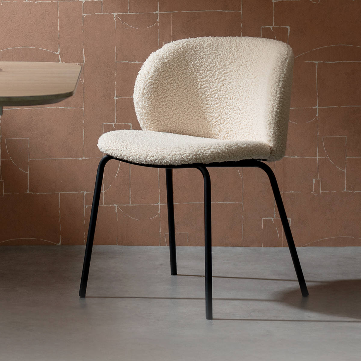 ダイニングチェア 座面高46cm 2脚セット Kerin ブークレ生地 Signature Studio ( チェア ダイニング イス 椅子 天然木 食卓椅子 肘なし アームレス ウレタン いす 食卓 リビング リビングチェア ファブリック クッション座面 ) 【ホワイト】 ホワイト