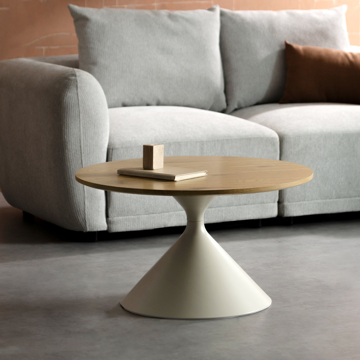 リビングテーブル 直径70cm 円形 Torne センターテーブル Signature Studio ( テーブル 円すい型 丸テーブル ローテーブル コーヒーテーブル サイドテーブル 木目調 作業台 パソコン カフェテーブル ソファサイド ) 【ブラウン】 ブラウン