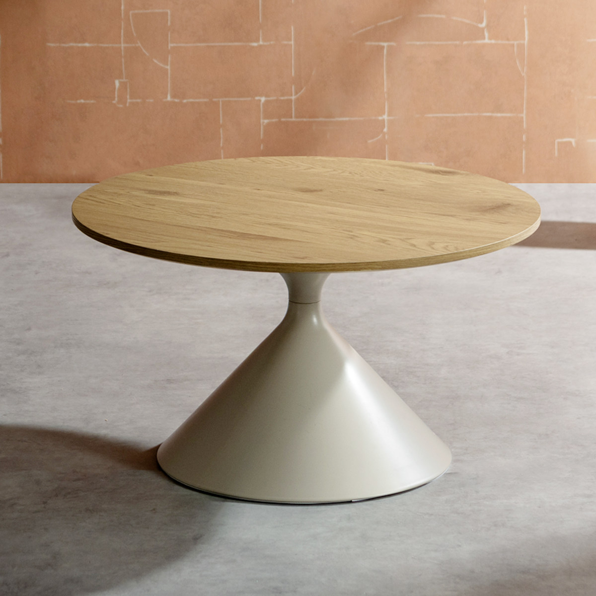 リビングテーブル 直径70cm 円形 Torne センターテーブル Signature Studio ( テーブル 円すい型 丸テーブル ローテーブル コーヒーテーブル サイドテーブル 木目調 作業台 パソコン カフェテーブル ソファサイド ) 【ブラウン】 ブラウン