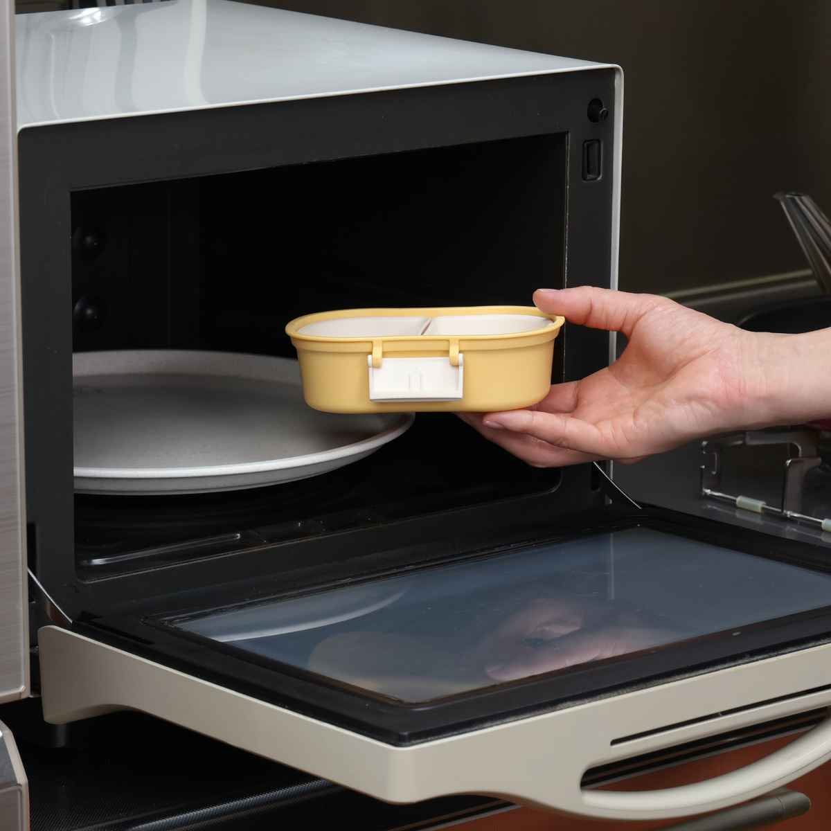 mii キッズ保冷ランチボックス 430ml ( 弁当箱 ランチボックス 保冷 保冷剤一体型 レンジ対応 食洗機対応 日本製 レンジOK 食洗機OK お弁当 弁当 一段 保冷蓋 ) 【ピンク】 ピンク