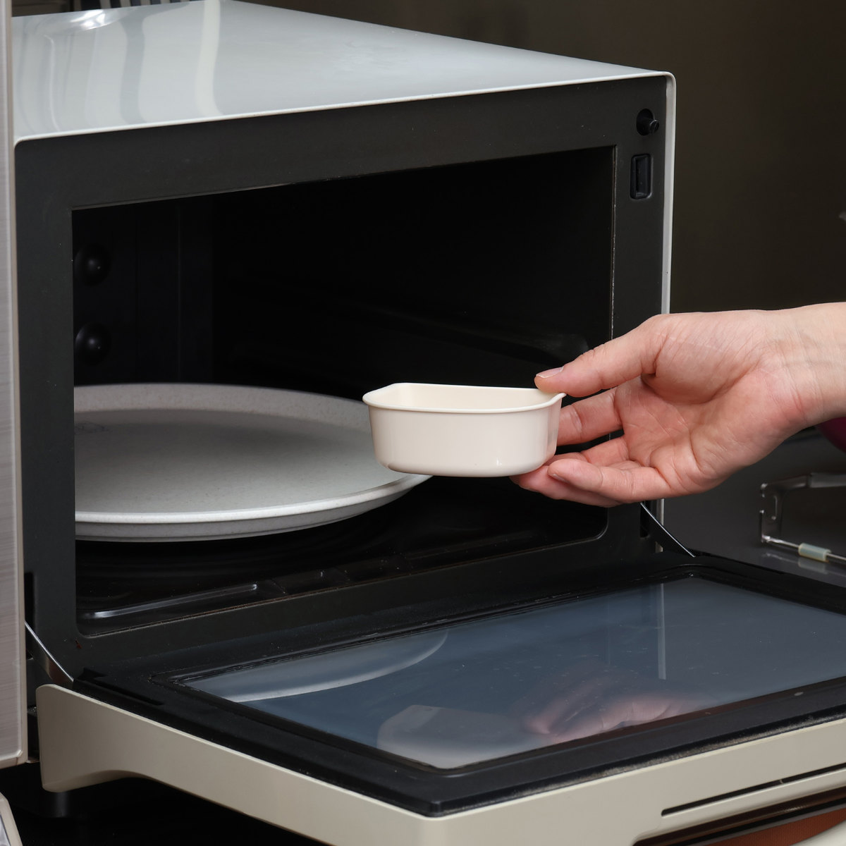 mii キッズ保冷ランチボックス 430ml ( 弁当箱 ランチボックス 保冷 保冷剤一体型 レンジ対応 食洗機対応 日本製 レンジOK 食洗機OK お弁当 弁当 一段 保冷蓋 ) 【ピンク】 ピンク