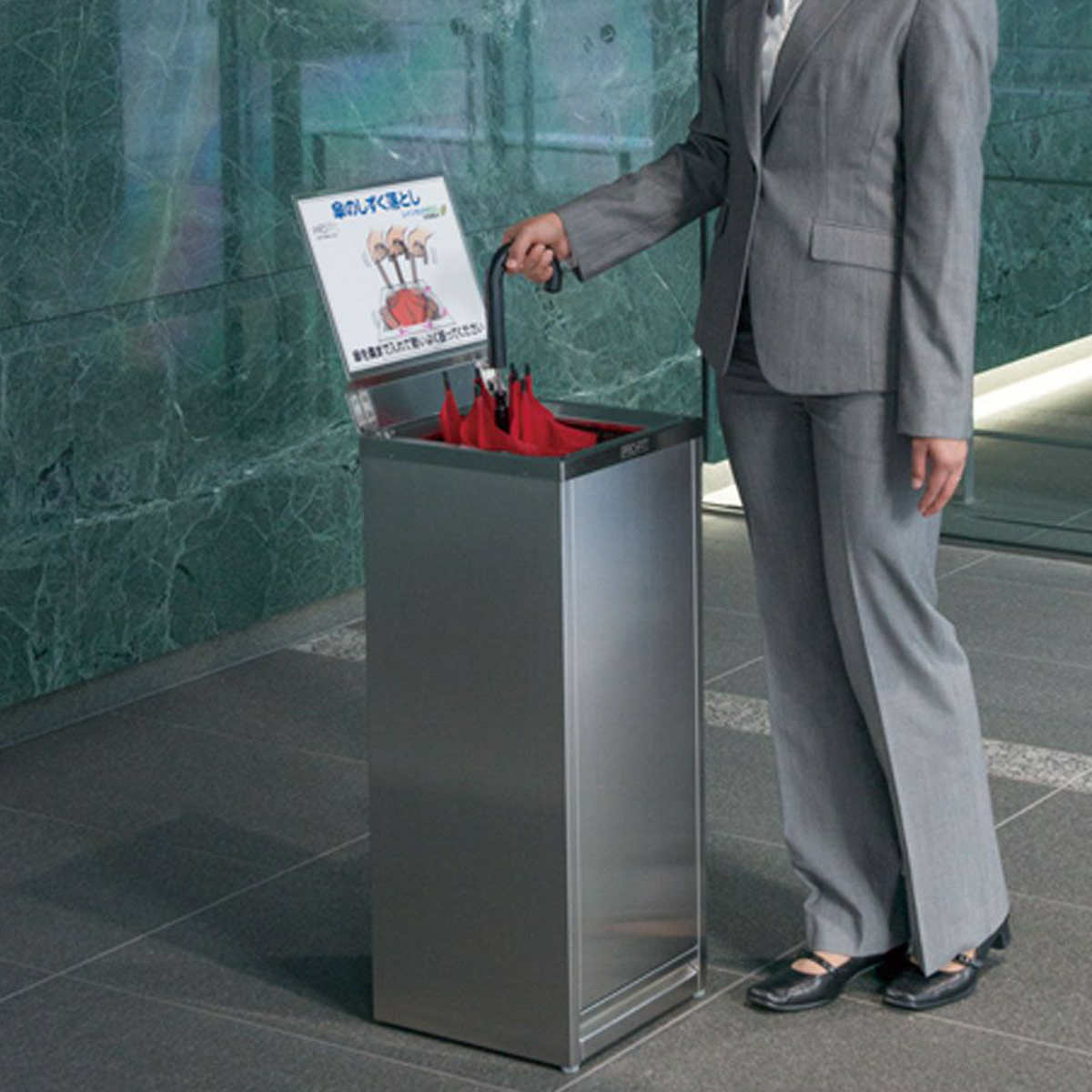 しずく取り レインカットECO 四面撥水 水切り ( 法人限定 業務用 傘 雫取り ステンレス製 コンパクト スリム 日本製 水受け皿付き 雨用 水滴除去 コスト削減 エコ オフィス 会社 事務所 エントランス 玄関 入口 )