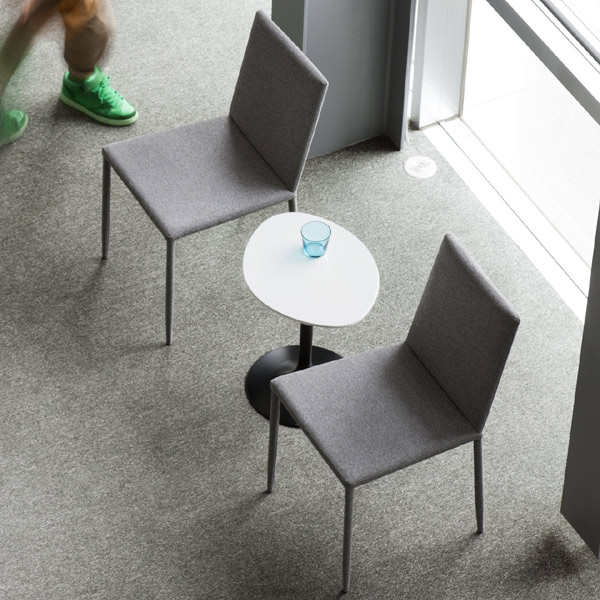 ダイニングチェア 椅子 スリムデザイン 座面高44cm ( 開梱設置 ダイニング チェア チェアー イス シンプル ベーシック ホワイト ブラック 北欧 合皮 スチール カフェ 食卓 おしゃれ 完成品 ) 【アイボリー】 アイボリー