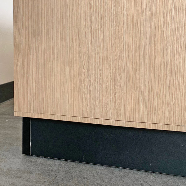 テレビ台 ローボード シンプルデザイン 台輪タイプ kurera 幅180cm ( 開梱設置 テレビボード テレビラック 木製 家具 TV台 TVボード リビング収納 TVラック 収納 ラック リビングボード 木目 ツートーン 180cm 幅180 ) 【オーク/グレー】 オーク/グレー