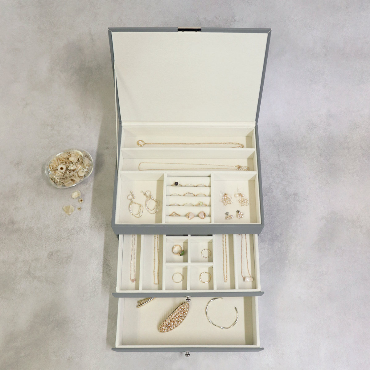 アクセサリーケース ジュエリーボックス Gage 3段 ( 収納 ジュエリー レザー調 アクセサリーボックス ボックス 仕切り ピアス 指輪 リング イヤリング 腕時計 ネックレス おしゃれ ベルベット ) 【ゼニスブルー】 ゼニスブルー