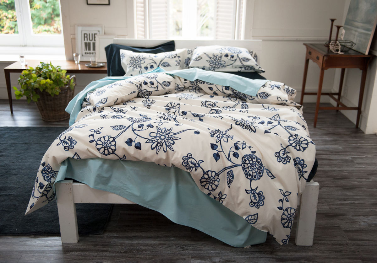 掛け布団カバー Fab the Home シングル エイジア 花柄 綿100% ( 布団カバー かけ布団カバー 掛けふとんカバー ファブザホーム コットン 綿 フラワー モノトーン ひも付き サイドファスナー ) 【ネイビー】 ネイビー