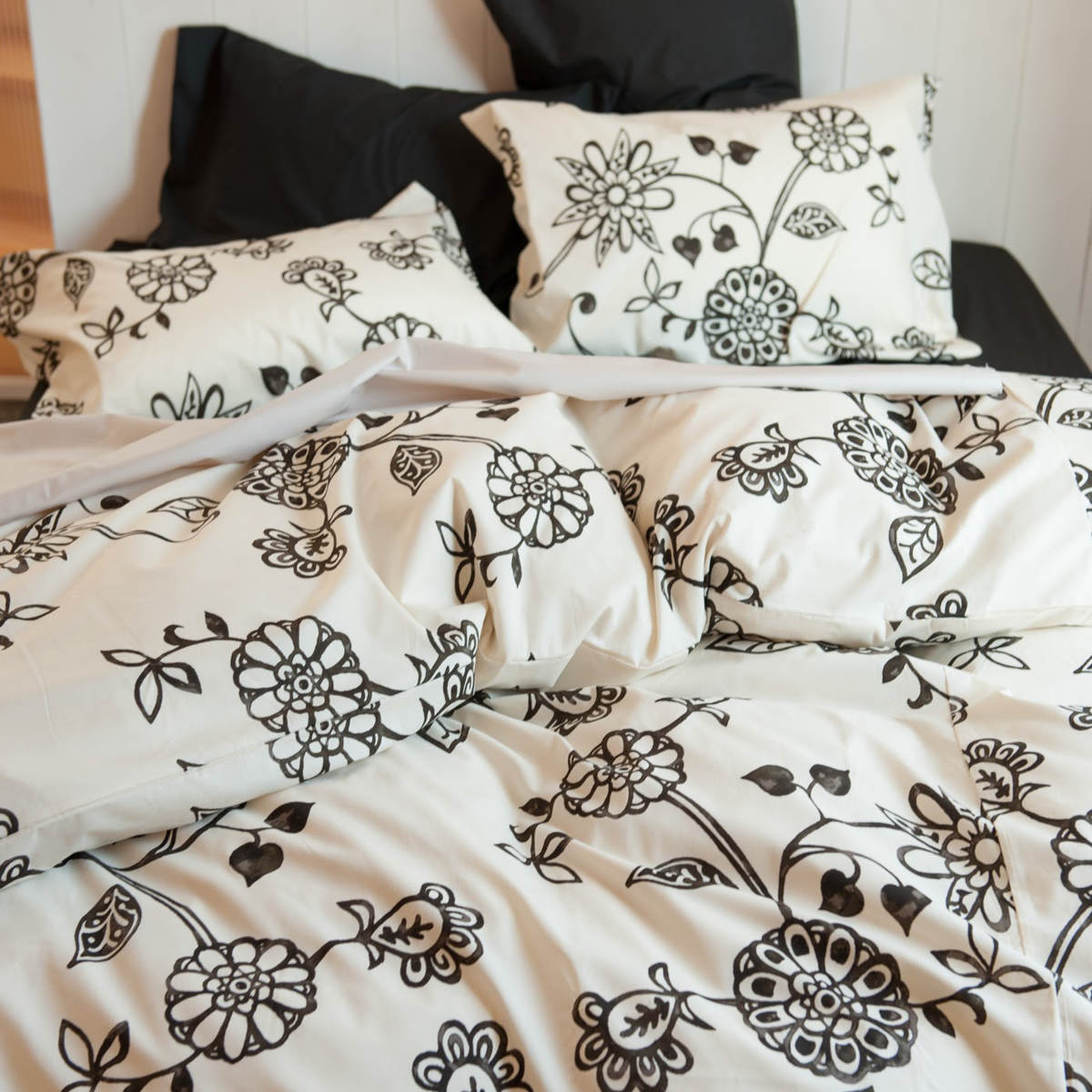 掛け布団カバー Fab the Home シングル エイジア 花柄 綿100% ( 布団カバー かけ布団カバー 掛けふとんカバー ファブザホーム コットン 綿 フラワー モノトーン ひも付き サイドファスナー ) 【ネイビー】 ネイビー