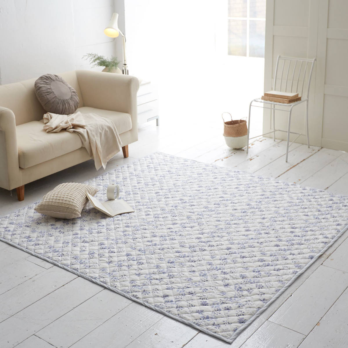 ラグ Fab the Home 190×190cm ハーベスト 洗える ( ラグマット カーペット 絨毯 アクセントラグ マット キルトラグ キルティング ホットカーペット 床暖 対応 洗濯できる インテリア 小花柄 花柄 ) 【ブルー】 ブルー