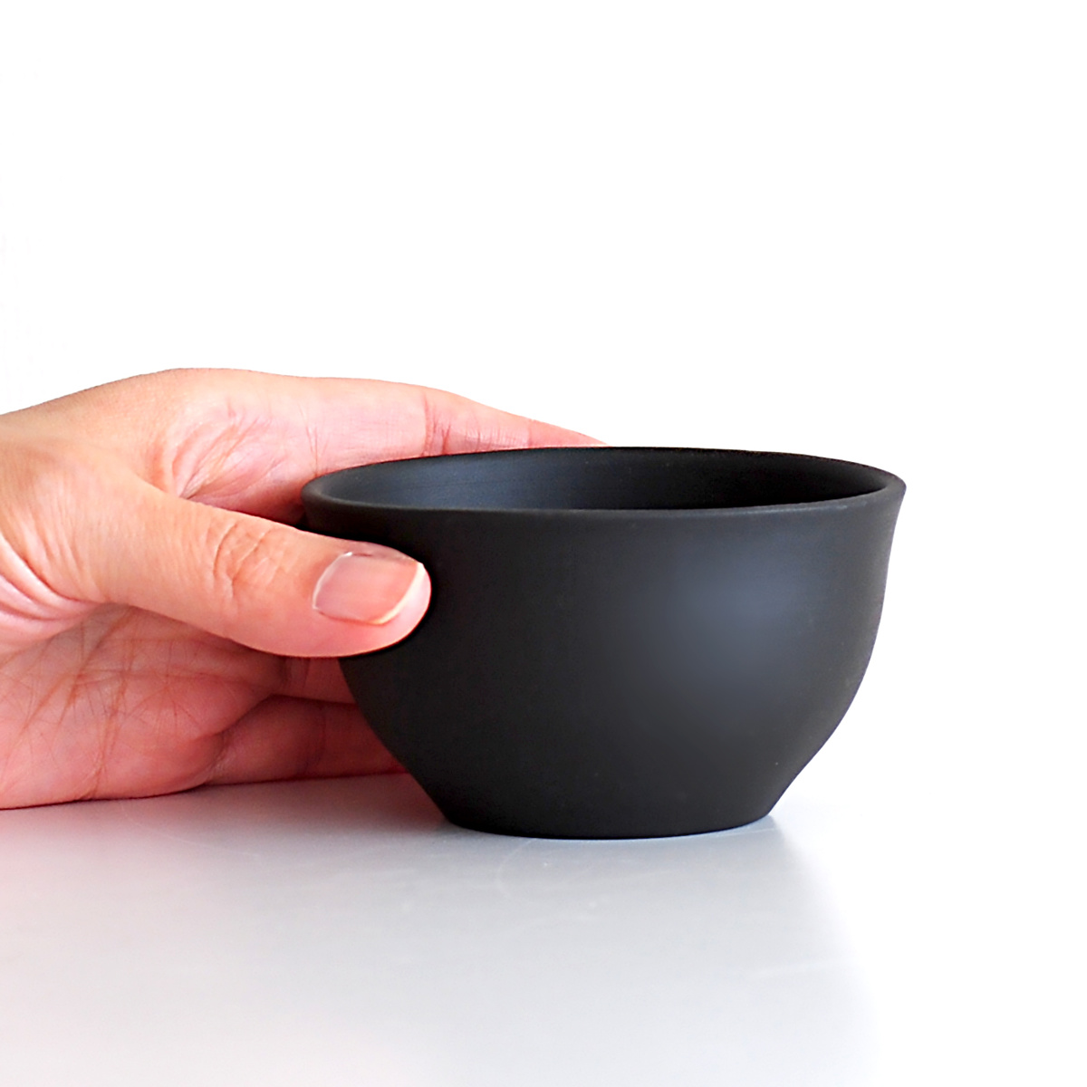 湯呑み 100ml ロクサン tokoname 湯呑 ( 陶器 常滑焼 日本製 63 コップ カップ おしゃれ フリーカップ 茶椀 ぐいのみ 素朴 お茶 来客 団らん ティータイム ) 【ブラック】 ブラック