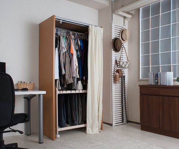 伸縮クローゼット 最大幅125cm ハンガーラック カーテン付き 日本製 ( 衣類収納 大型 木製 コートハンガー 伸縮式 ワードローブ パイプハンガー ) 【ナチュラル】 ナチュラル