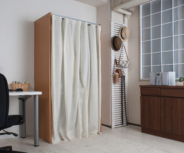 伸縮クローゼット 最大幅125cm ハンガーラック カーテン付き 日本製 ( 衣類収納 大型 木製 コートハンガー 伸縮式 ワードローブ パイプハンガー ) 【ナチュラル】 ナチュラル