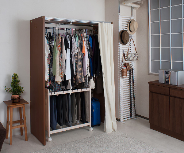 伸縮クローゼット 最大幅125cm ハンガーラック カーテン付き 日本製 ( 衣類収納 大型 木製 コートハンガー 伸縮式 ワードローブ パイプハンガー ) 【ナチュラル】 ナチュラル