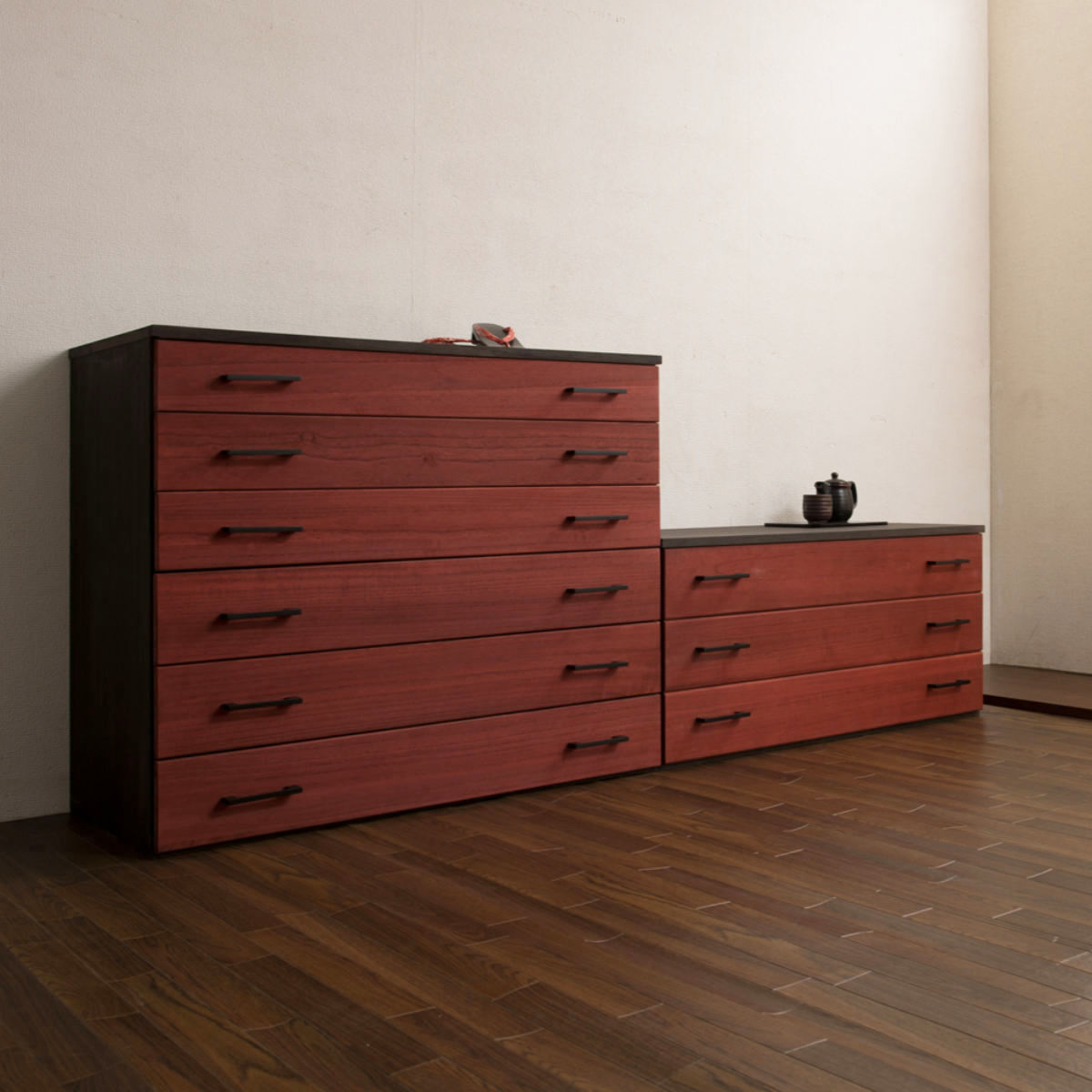 桐タンス 幅98cm 3段 朱色 朱雀 日本製 ( 桐 たんす 天然木 防虫 調湿 上置き兼用 完成品 チェスト 着物収納 桐たんす たとう紙 総桐 三杯 引き出し )