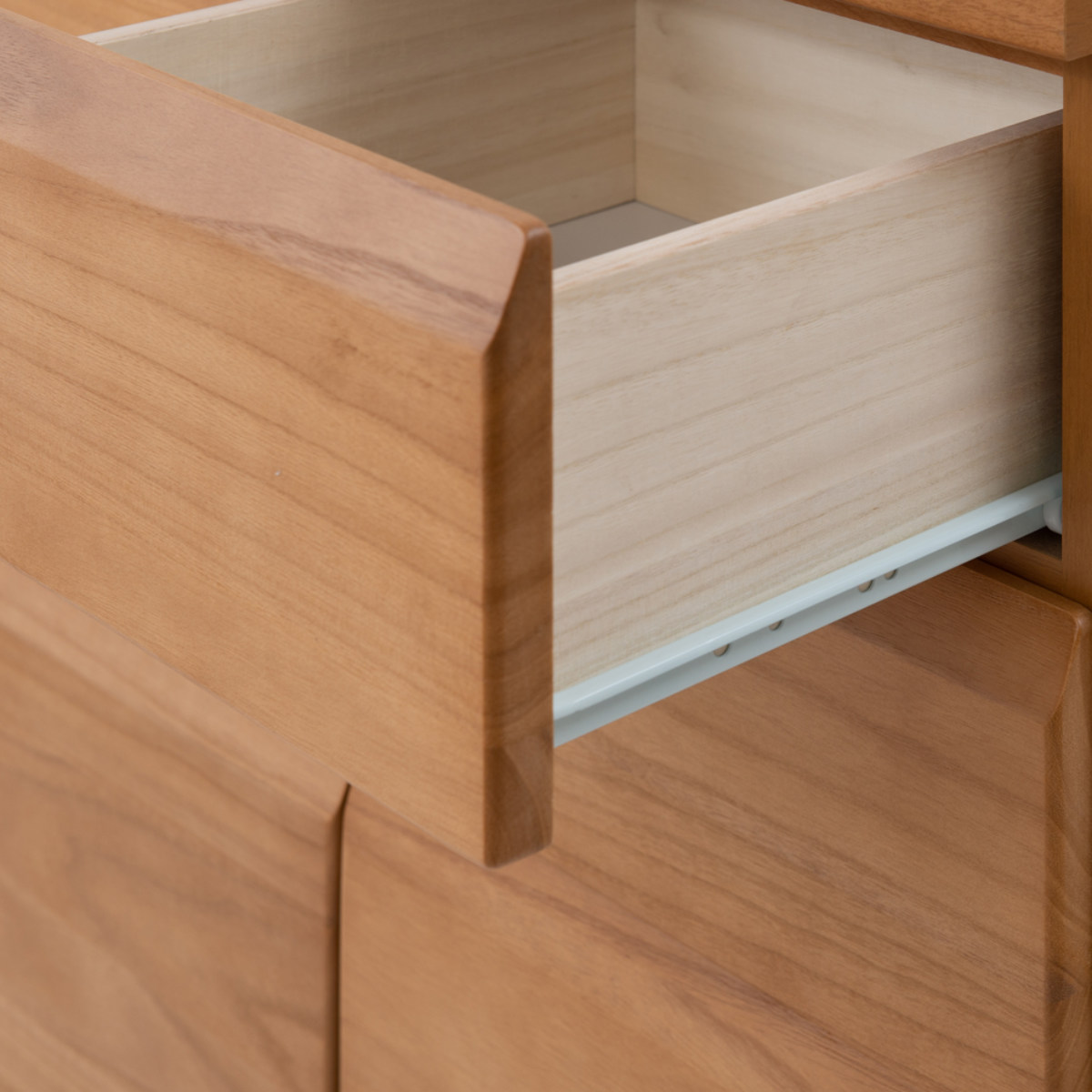 桐 キャビネット 幅107.5cm 引出しタイプ 日本製 完成品 ( 棚 ラック 扉 収納 天然木前板 4杯 引出し A4対応 リビング収納 ルーター収納 配線穴 ホワイトウォッシュ ライトブラウン ) 【ホワイトウォッシュ】 ホワイトウォッシュ