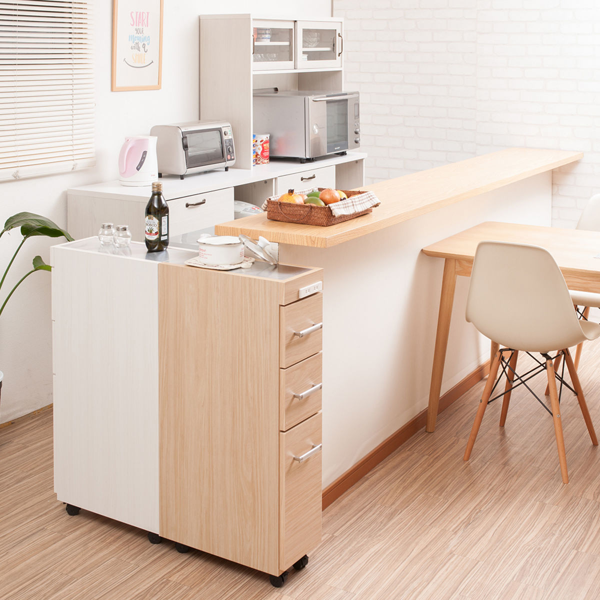 スリムキッチンワゴン 幅20cm ステンレス天板 2口コンセント 日本製 完成品 ( Sinker キッチンワゴン スリム 隙間収納 キャスター付 ワゴン スリムタイプ 作業台 コンセント付 引出し ナチュラル ホワイト ) 【ナチュラル】 ナチュラル