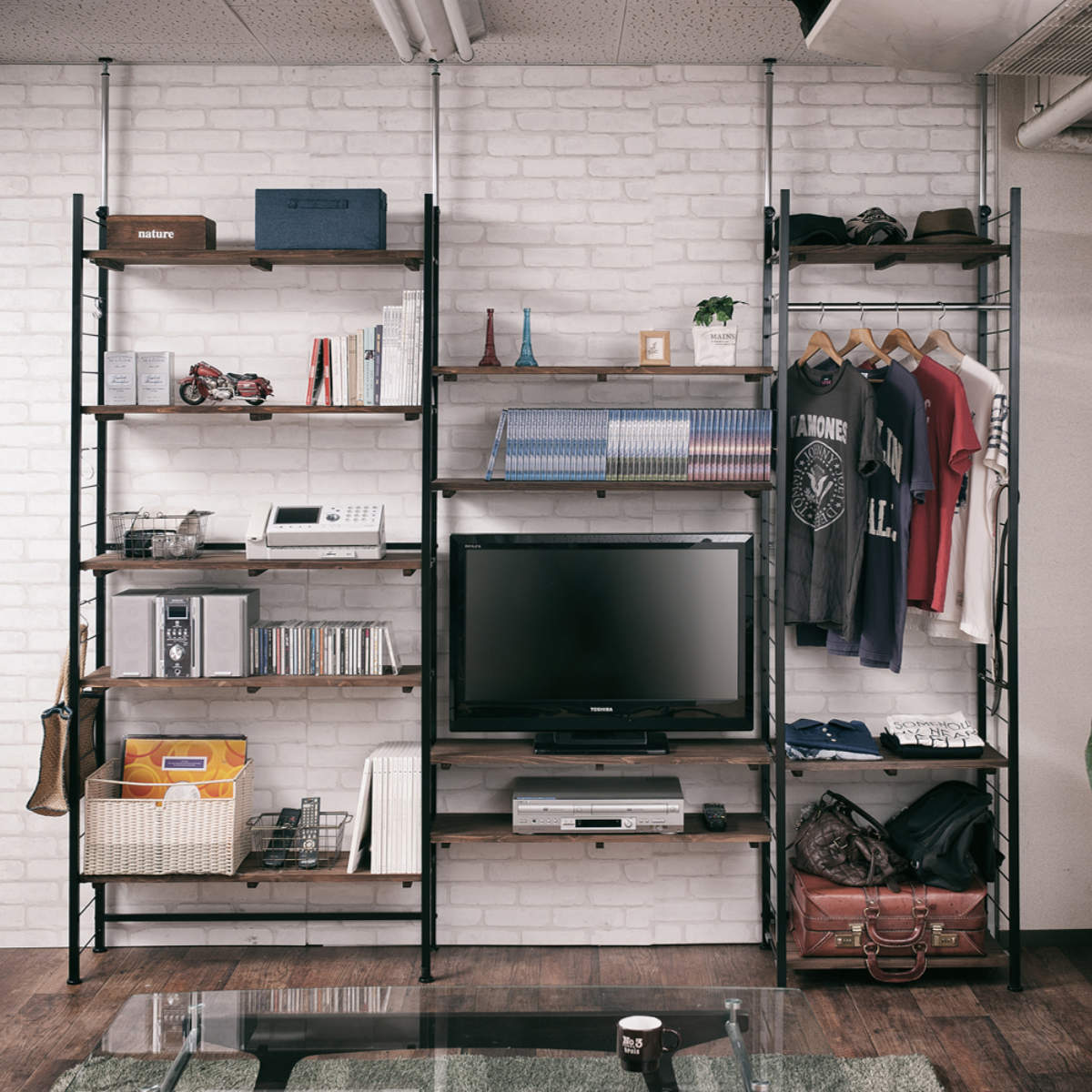 突っ張り 壁面収納 幅60×奥行40cm オープンラックタイプ ( ラック 壁面 収納 突っ張りラック 突っ張りオープンラック ウォールラック 小物掛け すき間 壁面ラック つっぱり 棚板付 パーテーション 省スペース )