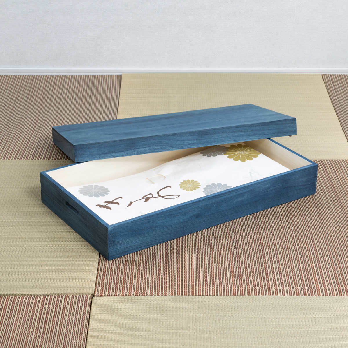桐 衣装ケース 幅74cm 藍染め デニム 日本製 ( 桐箱 天然木 藍 インディゴ ブルー 着物収納 防虫 防湿 1段 桐衣装箱 軽量 たとう紙 帯 収納ケース 青 キリ )