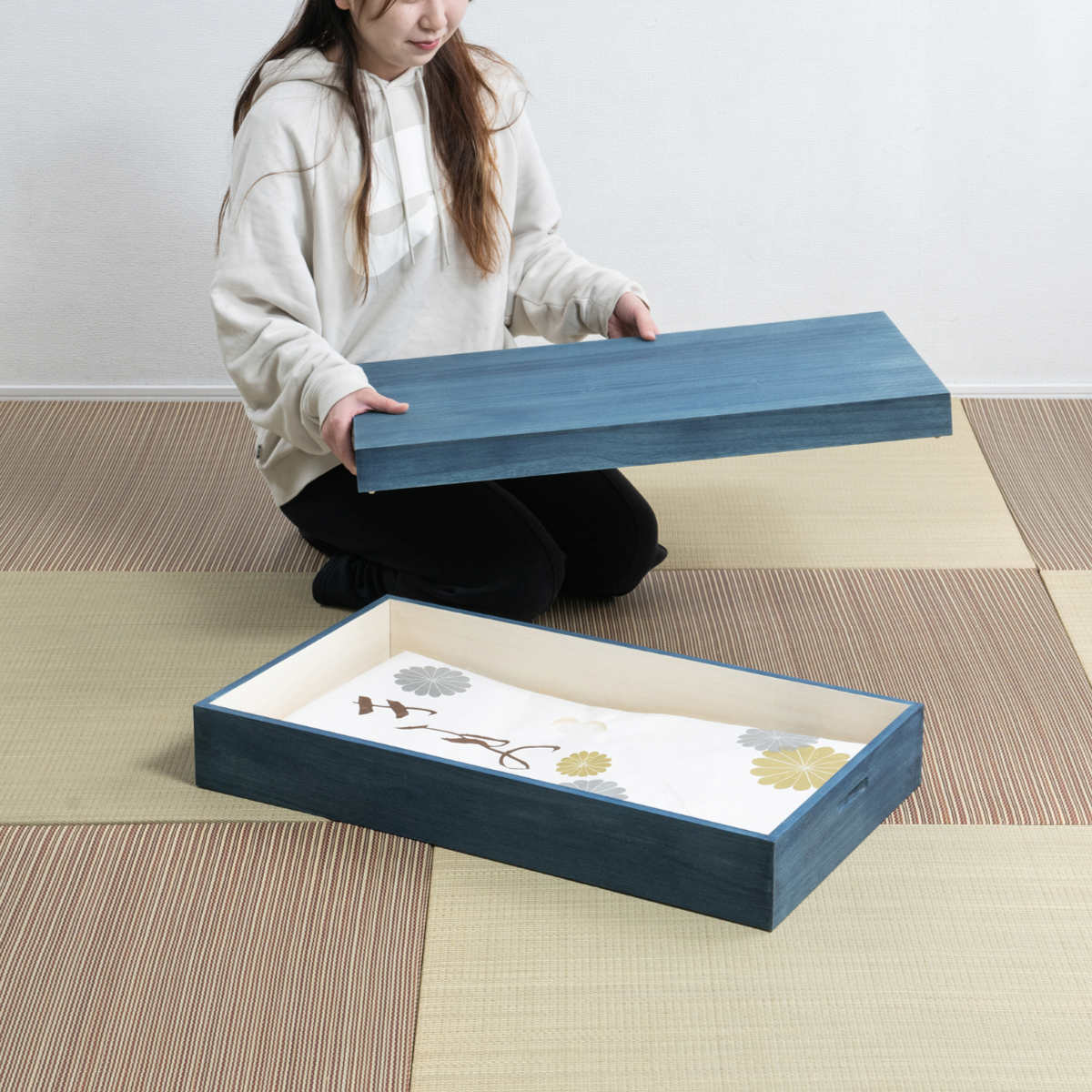 桐 衣装ケース 幅74cm 藍染め デニム 日本製 ( 桐箱 天然木 藍 インディゴ ブルー 着物収納 防虫 防湿 1段 桐衣装箱 軽量 たとう紙 帯 収納ケース 青 キリ )